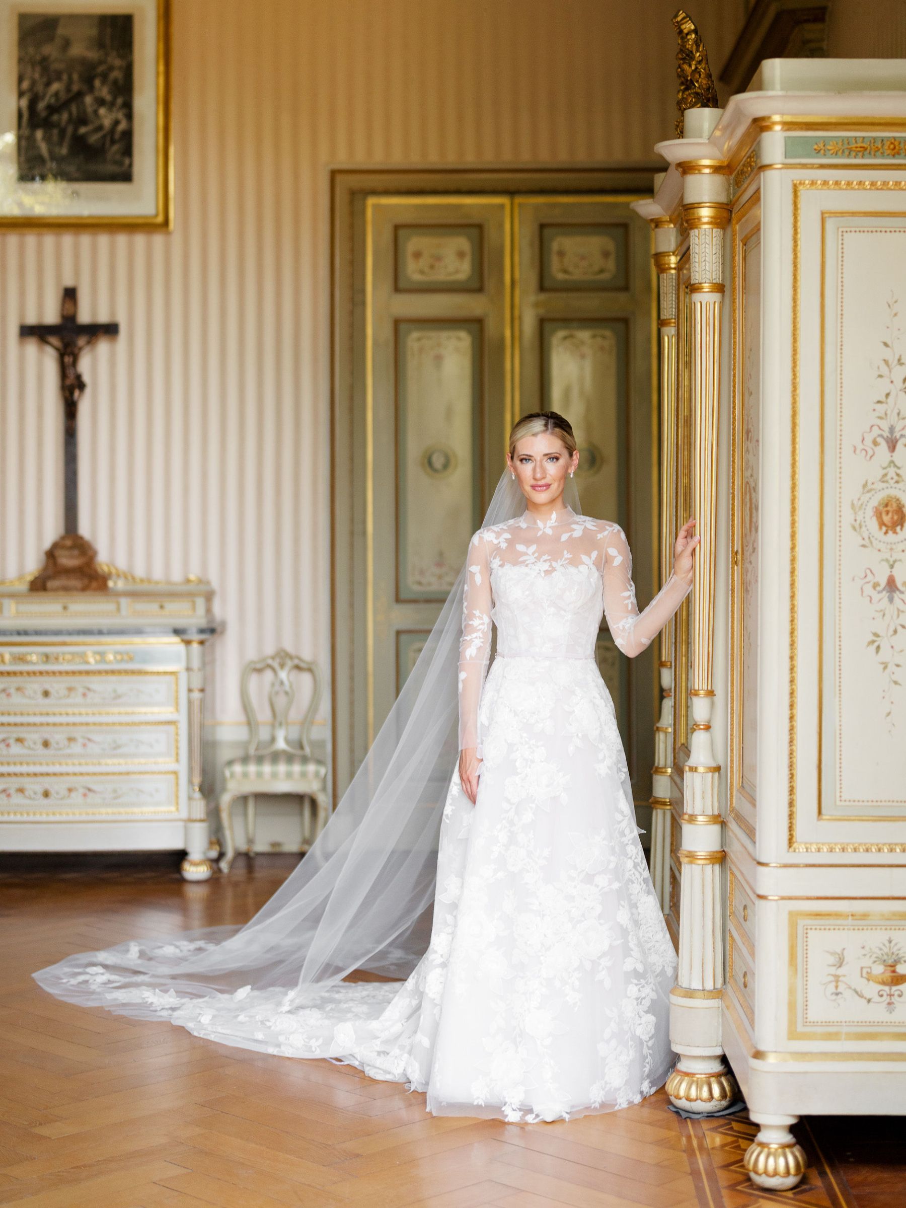 Jacquelyn &amp; Nick's Timeless Gatsby-Inspired Wedding at Villa Erba photo