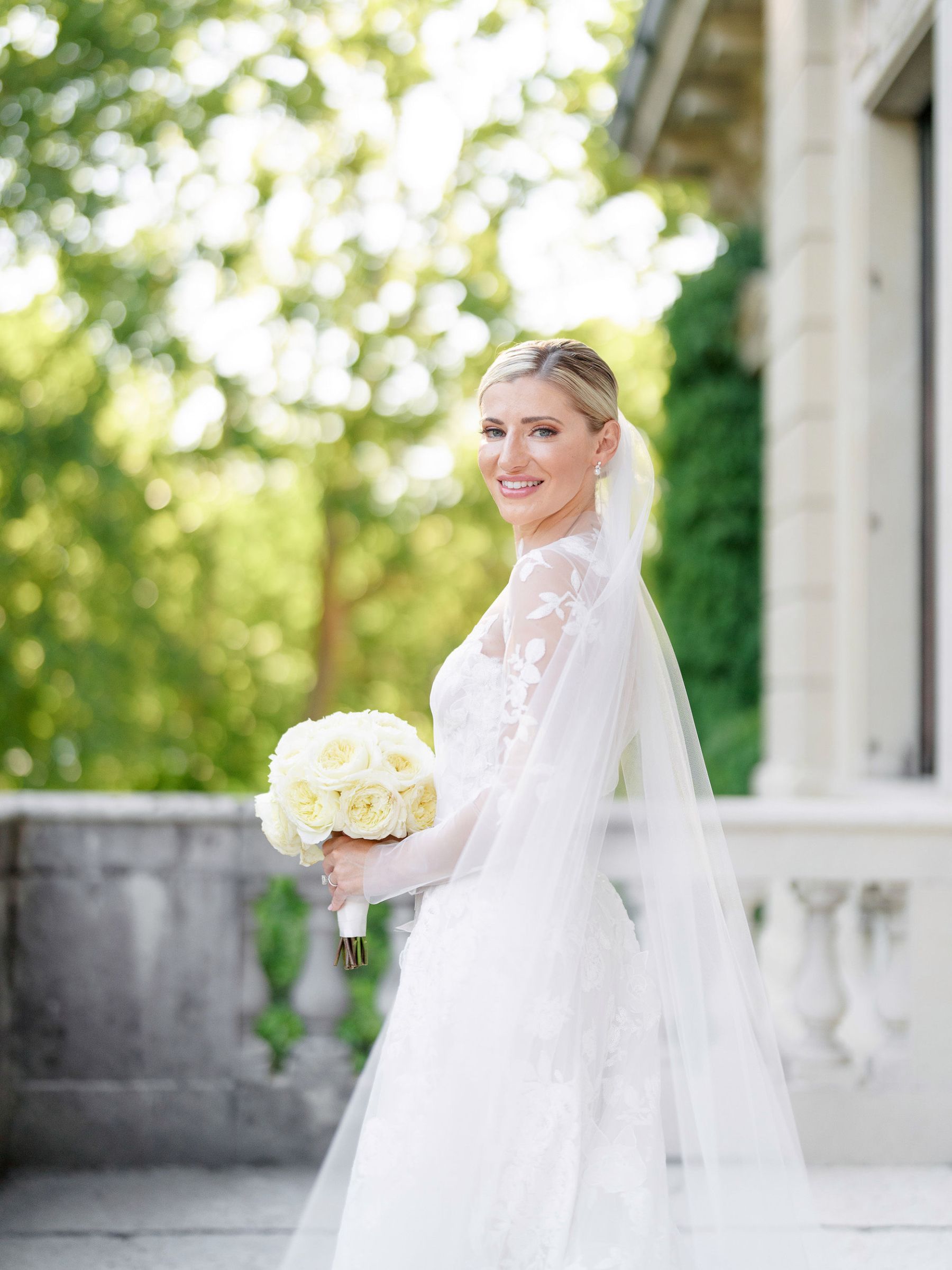 Jacquelyn &amp; Nick's Timeless Gatsby-Inspired Wedding at Villa Erba photo