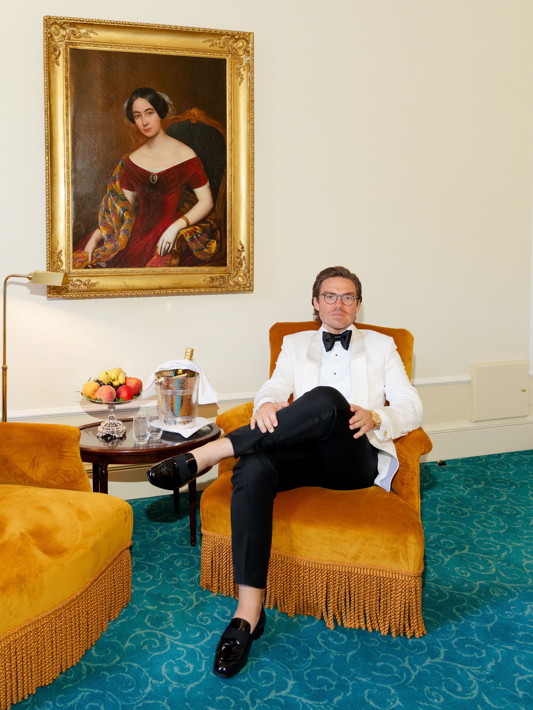 Jacquelyn &amp; Nick's Timeless Gatsby-Inspired Wedding at Villa Erba photo