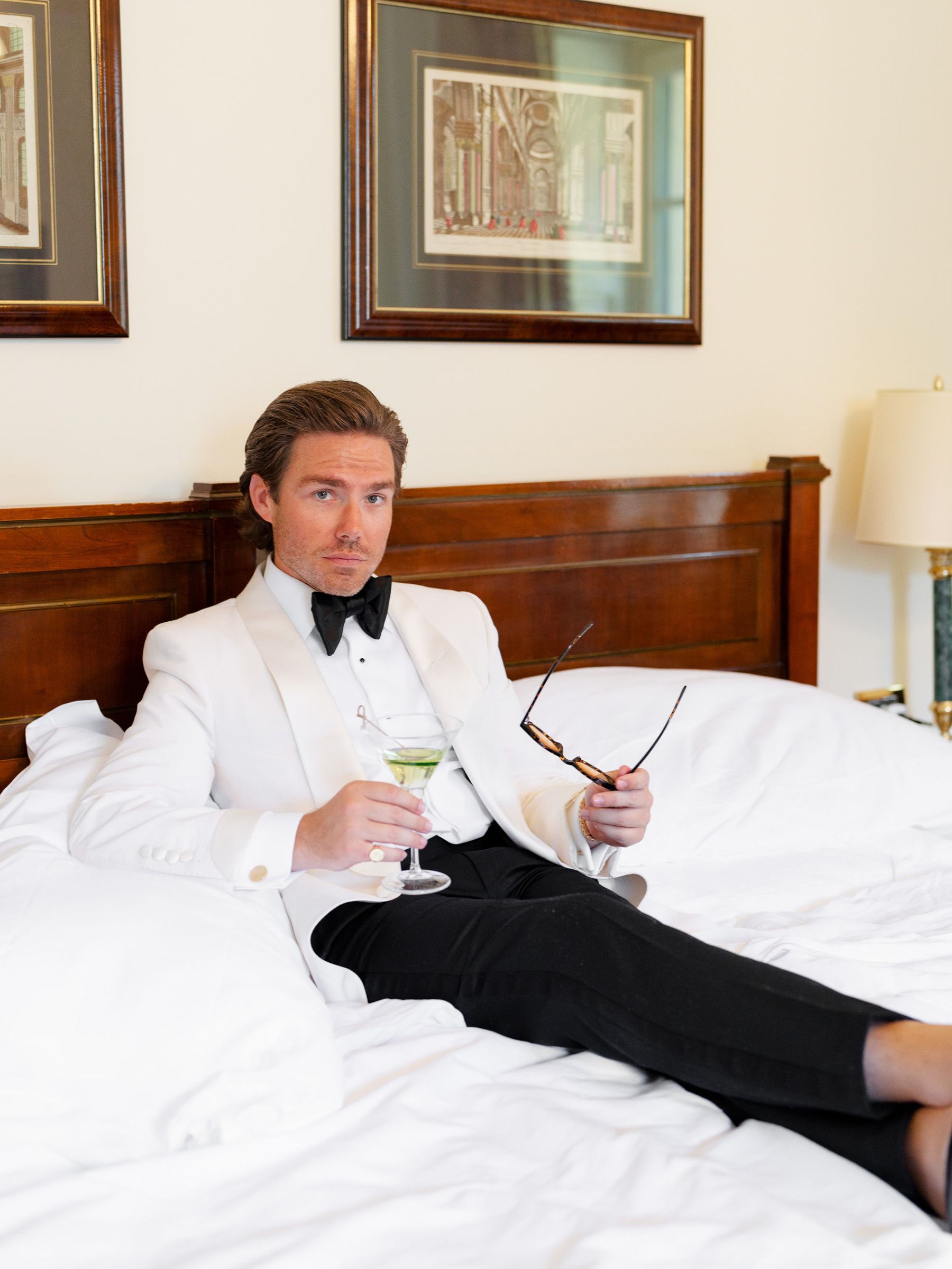 Jacquelyn &amp; Nick's Timeless Gatsby-Inspired Wedding at Villa Erba photo