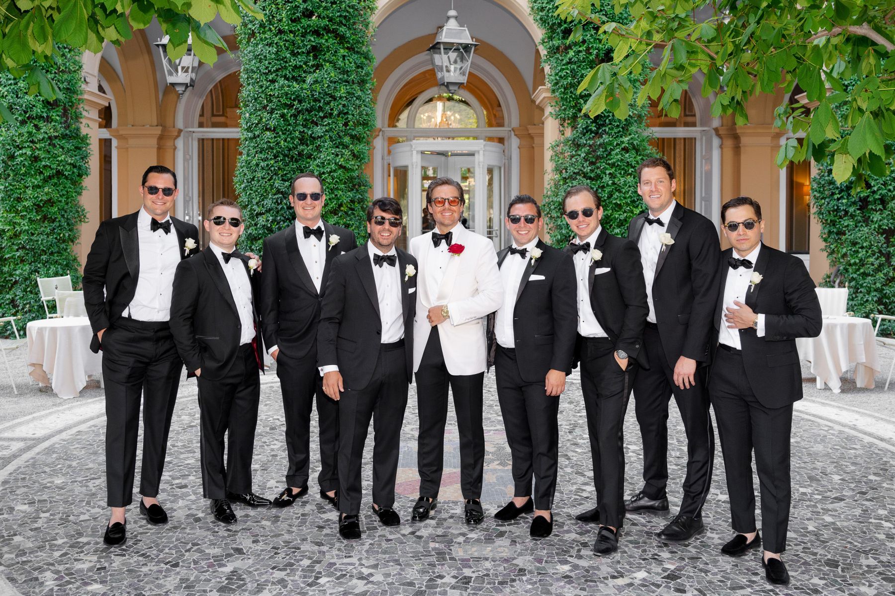 Jacquelyn &amp; Nick's Timeless Gatsby-Inspired Wedding at Villa Erba photo