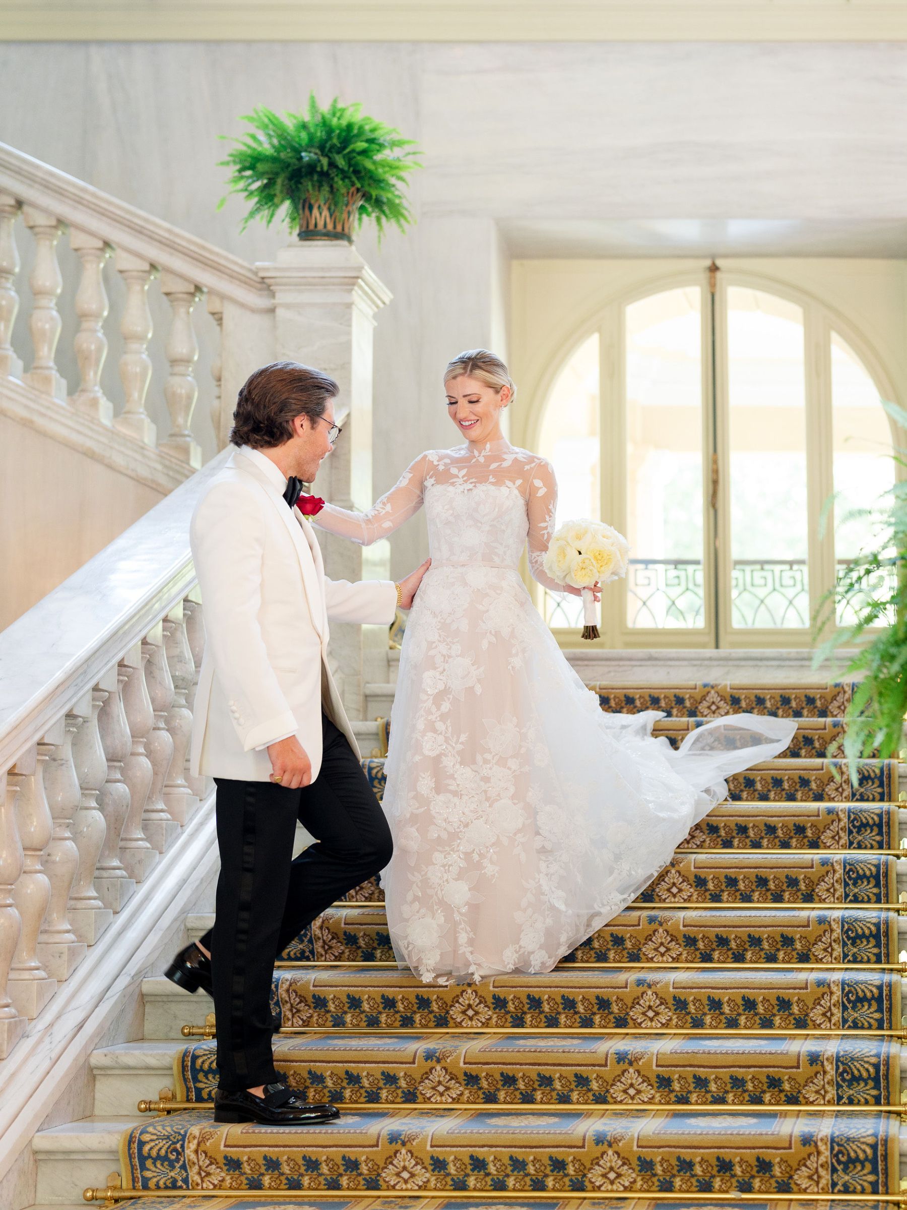 Jacquelyn &amp; Nick's Timeless Gatsby-Inspired Wedding at Villa Erba photo