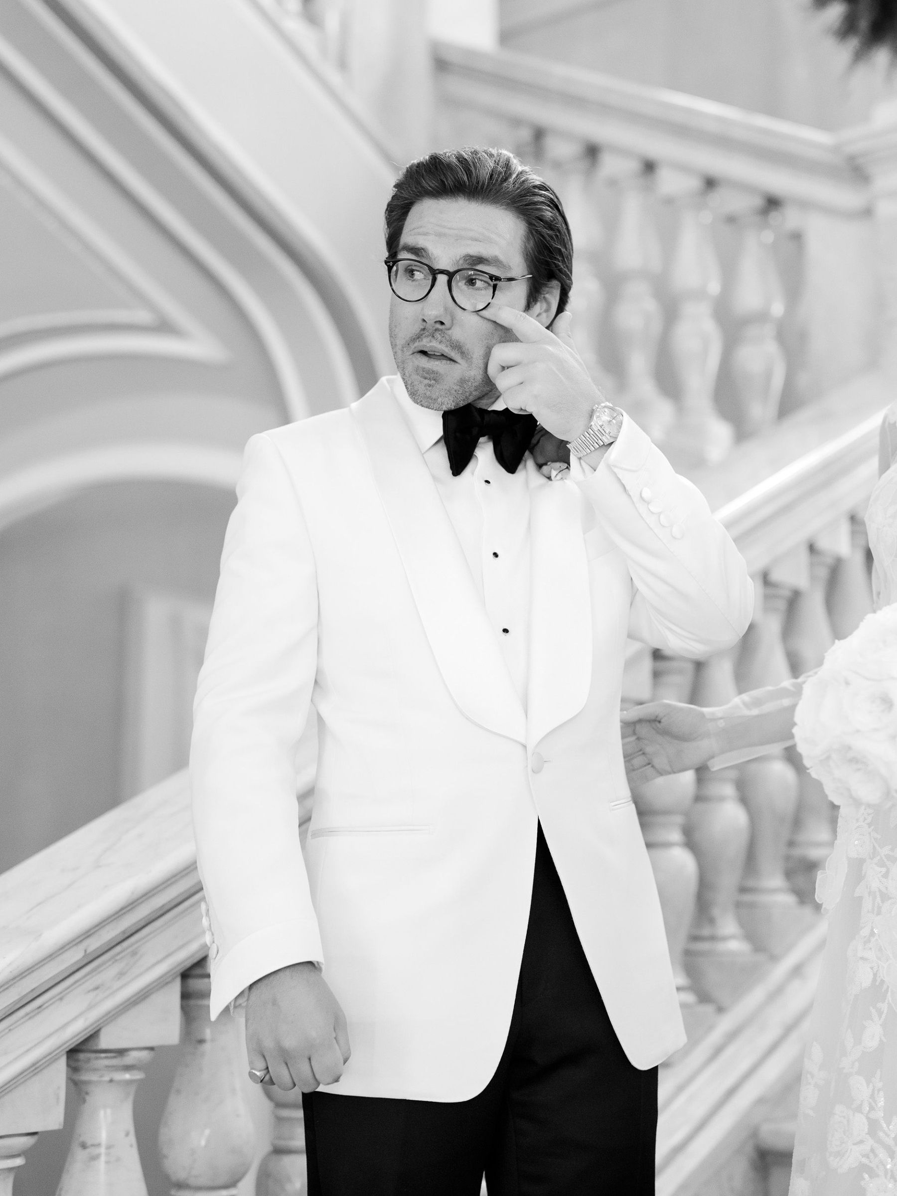 Jacquelyn &amp; Nick's Timeless Gatsby-Inspired Wedding at Villa Erba photo