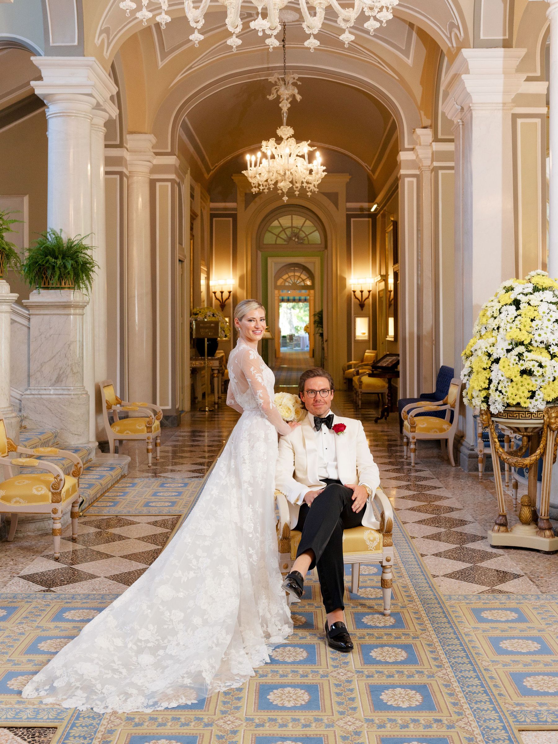 Jacquelyn &amp; Nick's Timeless Gatsby-Inspired Wedding at Villa Erba photo