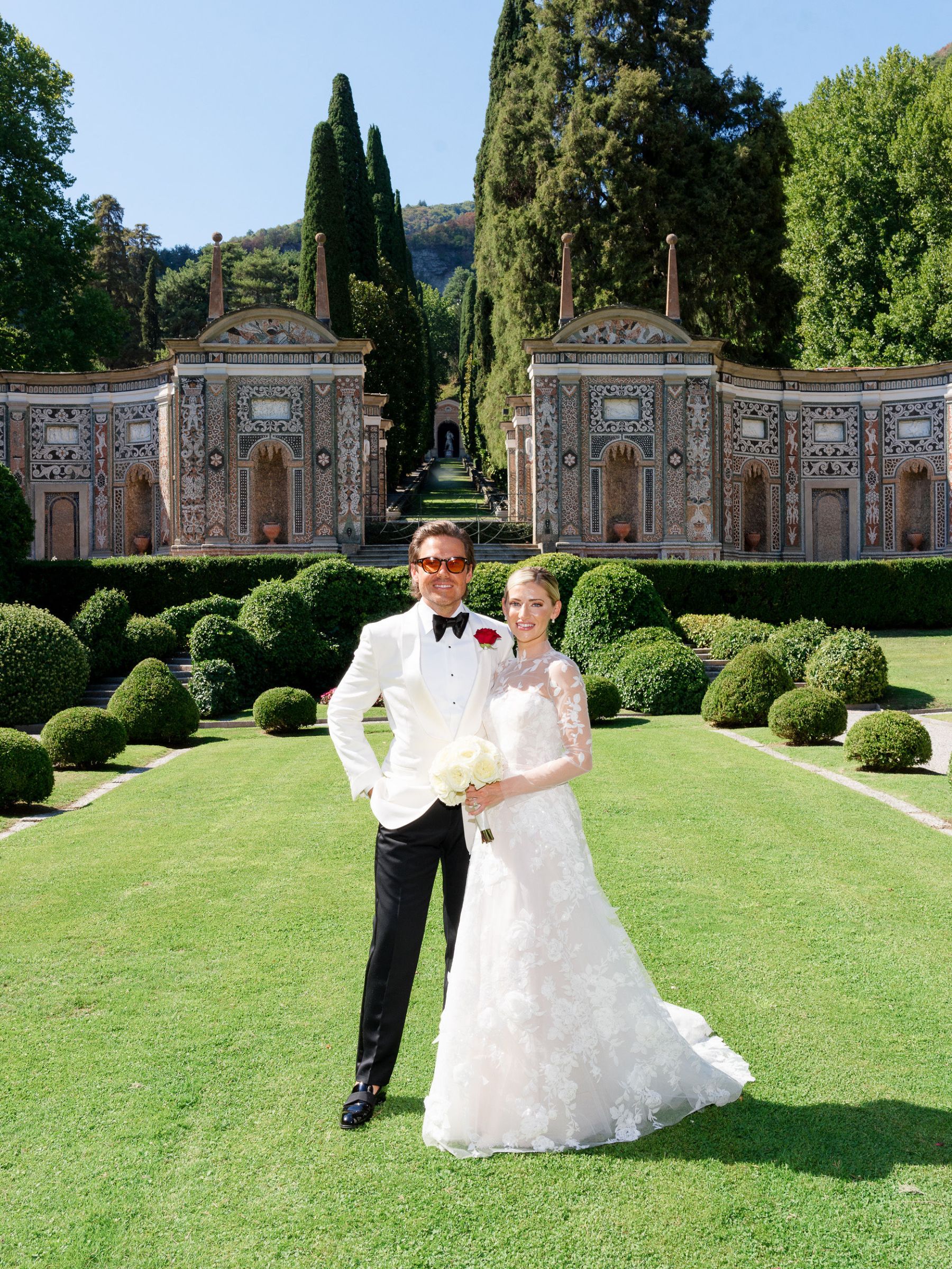 Jacquelyn &amp; Nick's Timeless Gatsby-Inspired Wedding at Villa Erba photo
