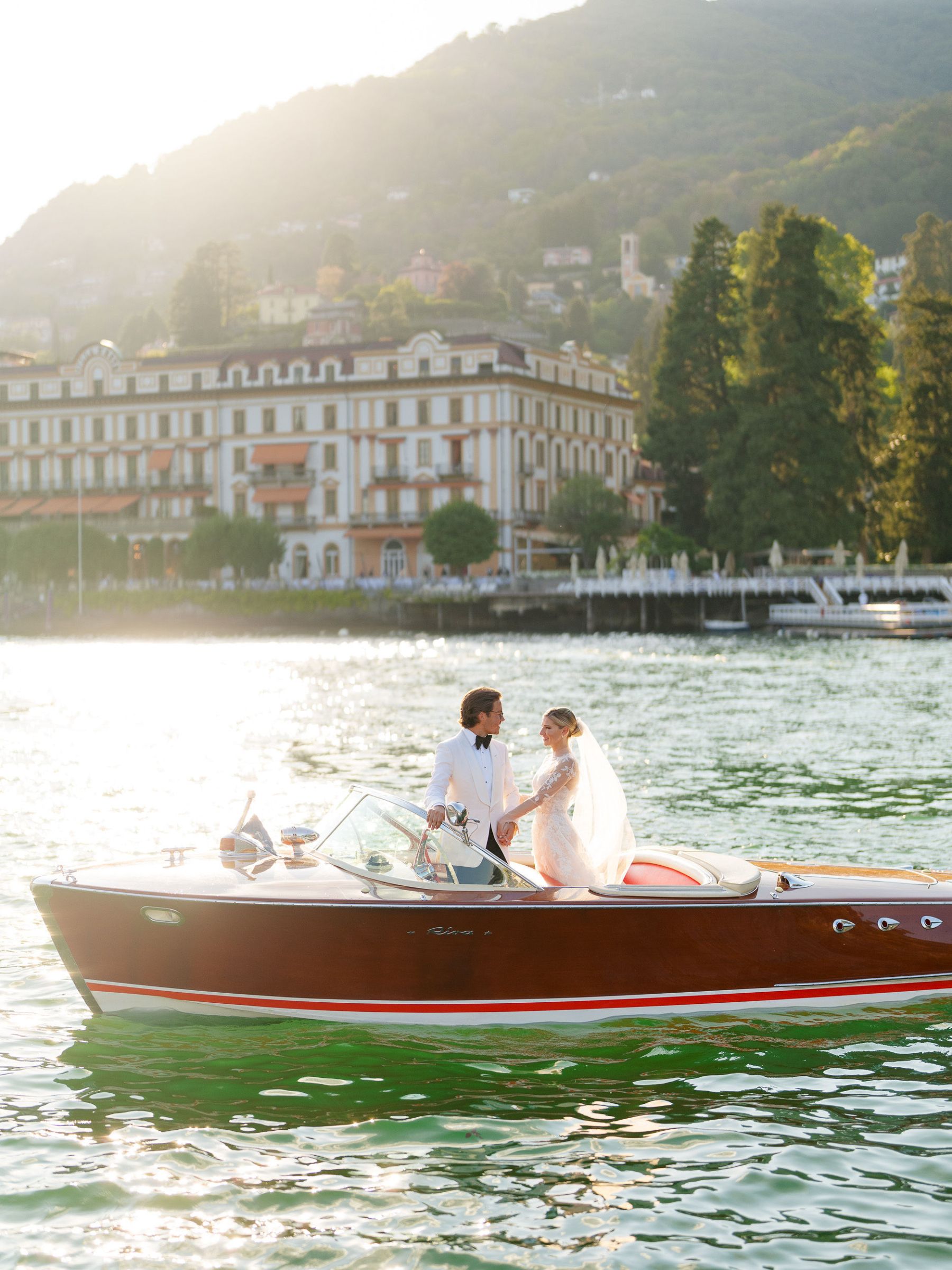 Jacquelyn &amp; Nick's Timeless Gatsby-Inspired Wedding at Villa Erba photo