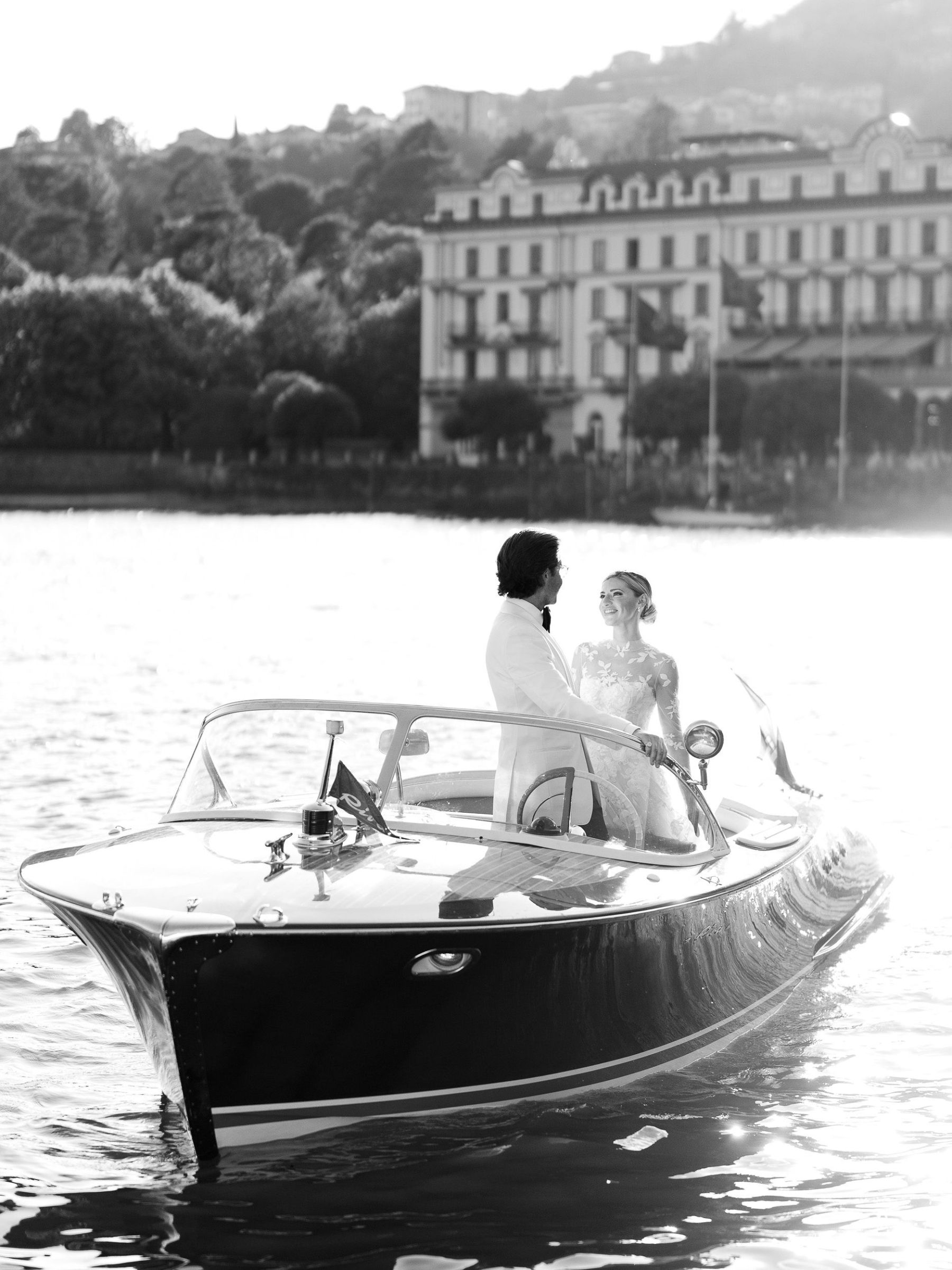 Jacquelyn &amp; Nick's Timeless Gatsby-Inspired Wedding at Villa Erba photo