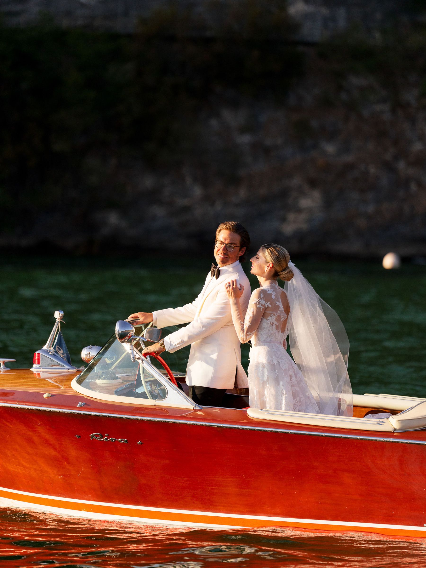 Jacquelyn &amp; Nick's Timeless Gatsby-Inspired Wedding at Villa Erba photo