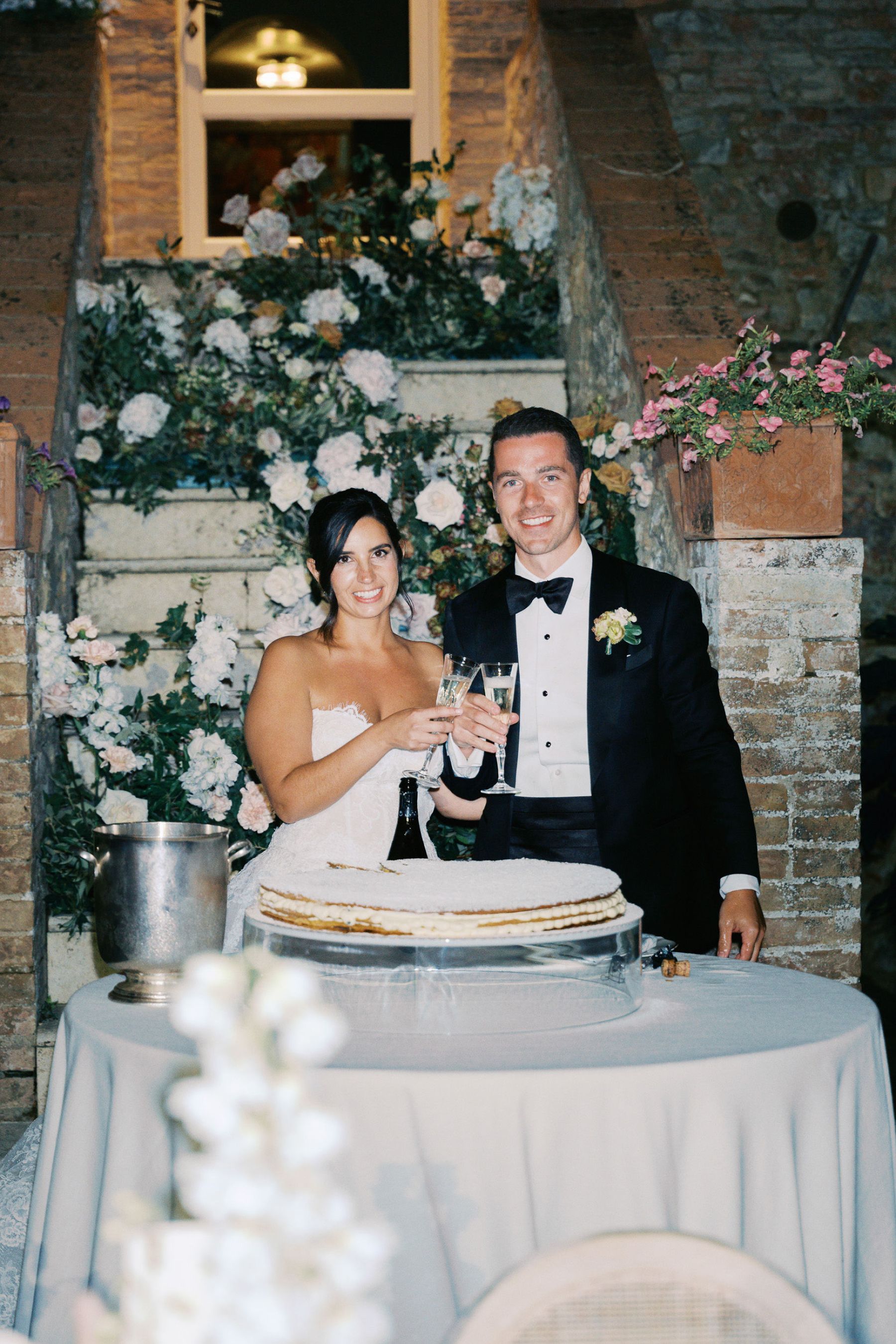 Vines, Vows &amp; Vintage Blooms: Hannah &amp; Timothy's Tuscan Wedding at Ombroneta photo
