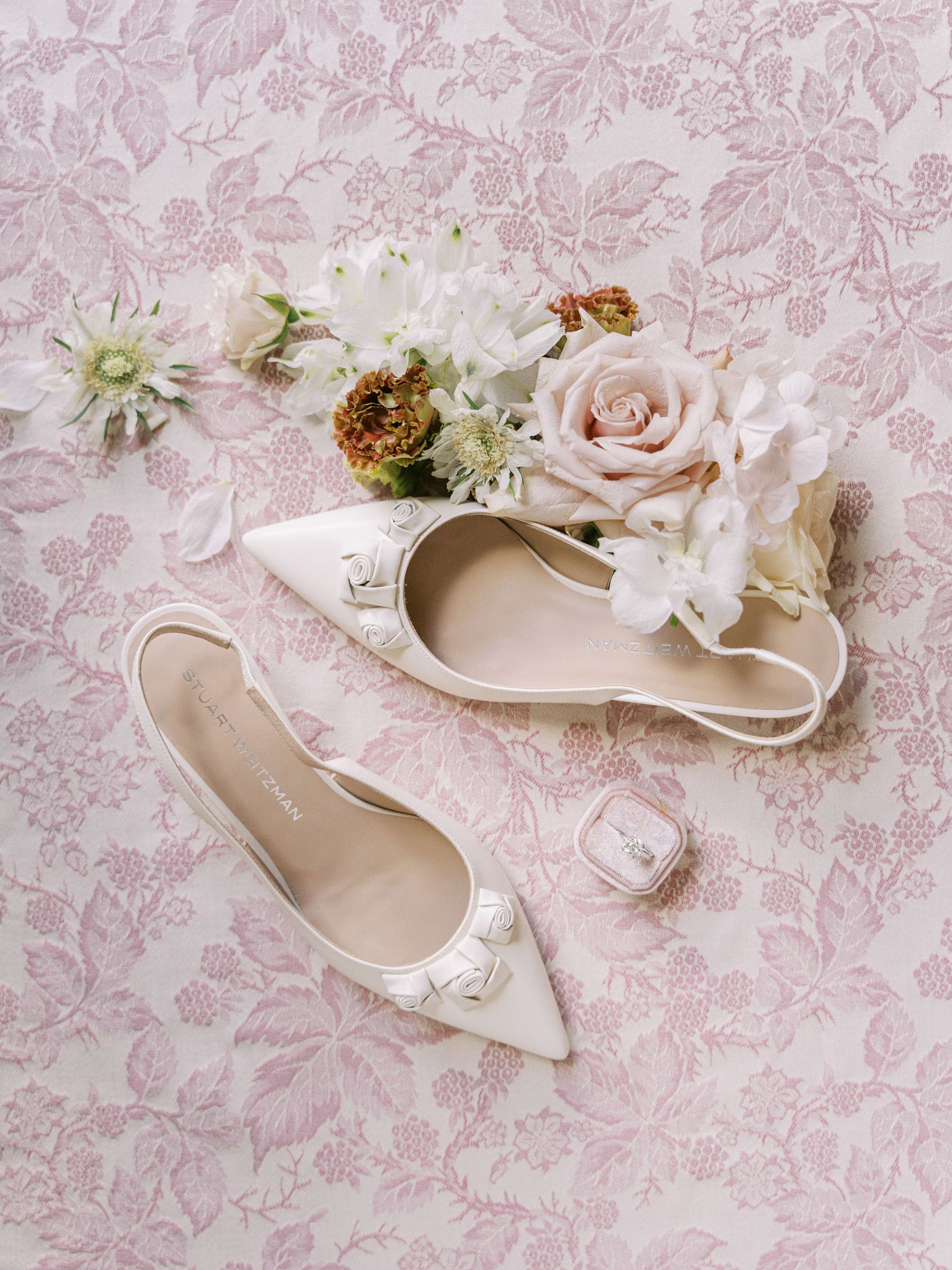 Vines, Vows &amp; Vintage Blooms: Hannah &amp; Timothy's Tuscan Wedding at Ombroneta photo