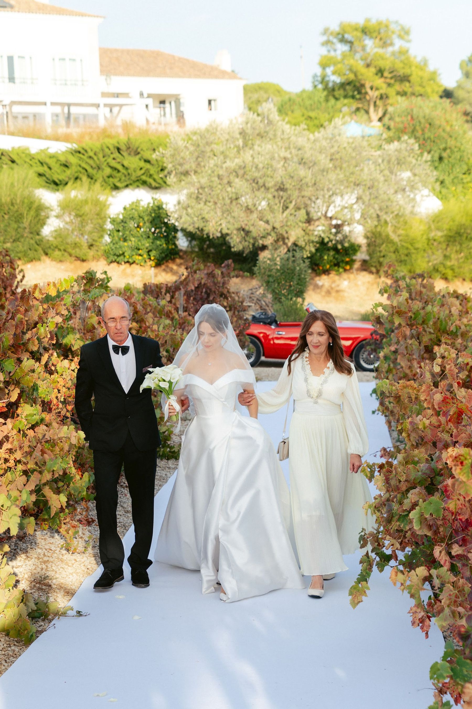 Mila &amp; Andrei's "Expensive Simplicity" Wedding at Hotel Casa Palmela, Portugal photo