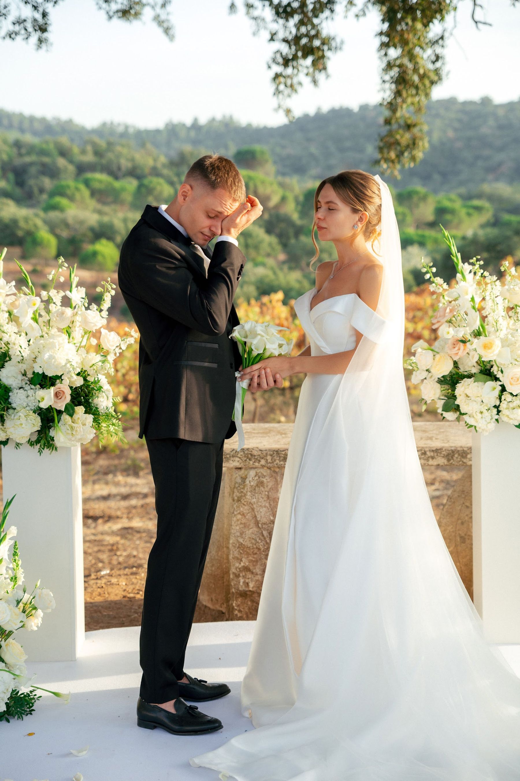 Mila &amp; Andrei's "Expensive Simplicity" Wedding at Hotel Casa Palmela, Portugal photo