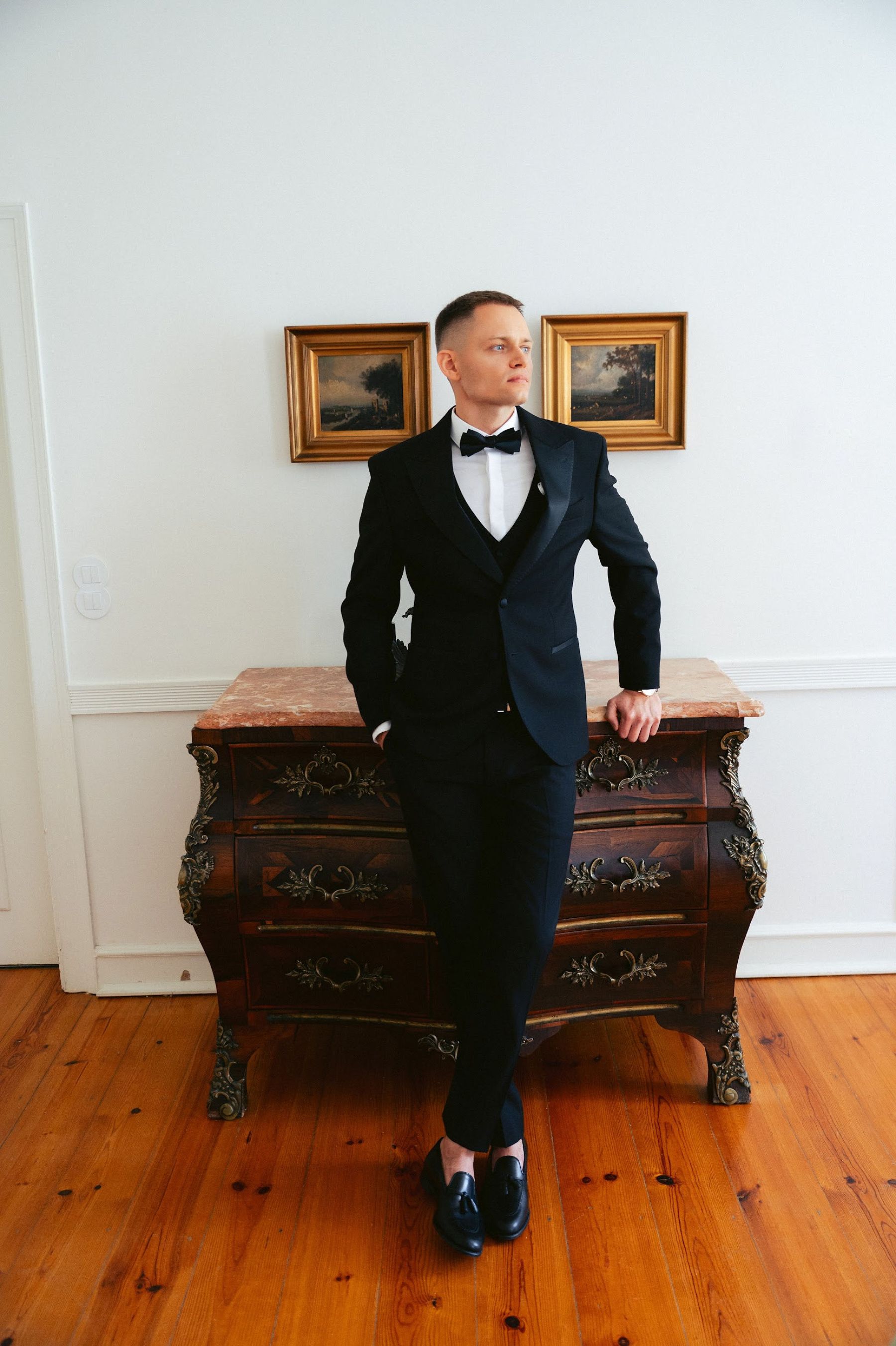 Mila &amp; Andrei's "Expensive Simplicity" Wedding at Hotel Casa Palmela, Portugal photo