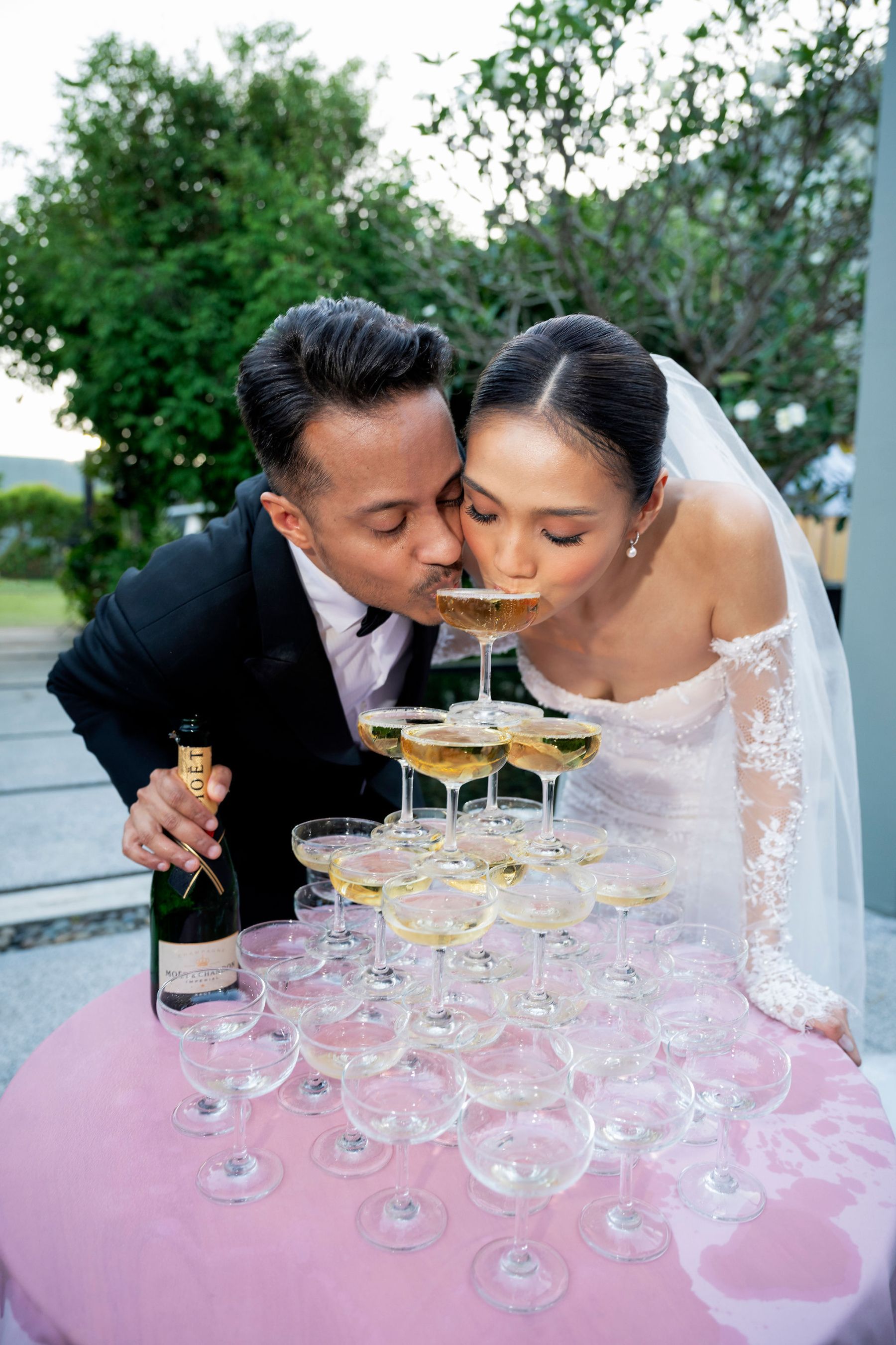 He Took 163 Flights to Get to Her: Kiki &amp; Thavidu's Wedding at COMO Point Yamu, Phuket photo