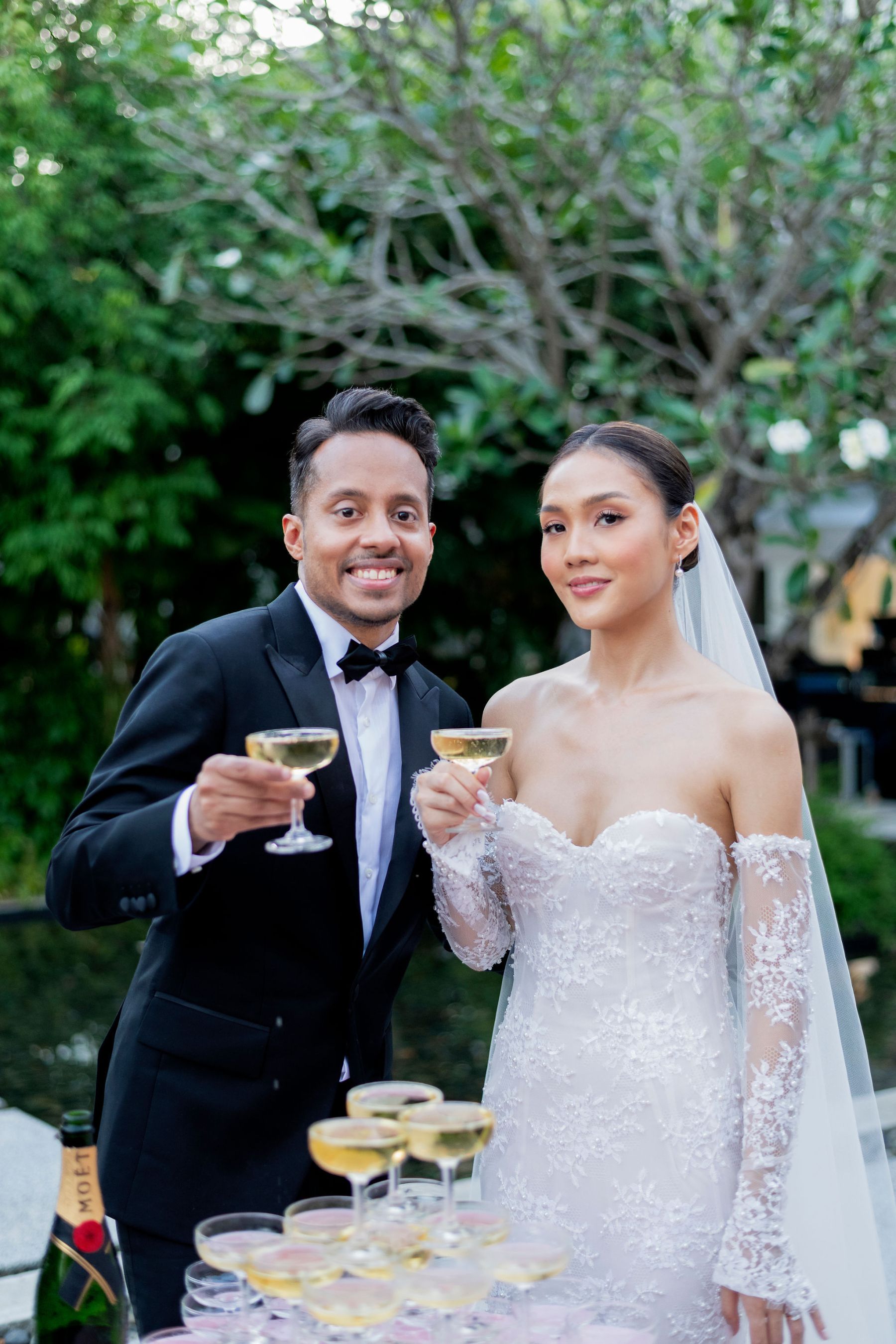 He Took 163 Flights to Get to Her: Kiki &amp; Thavidu's Wedding at COMO Point Yamu, Phuket photo