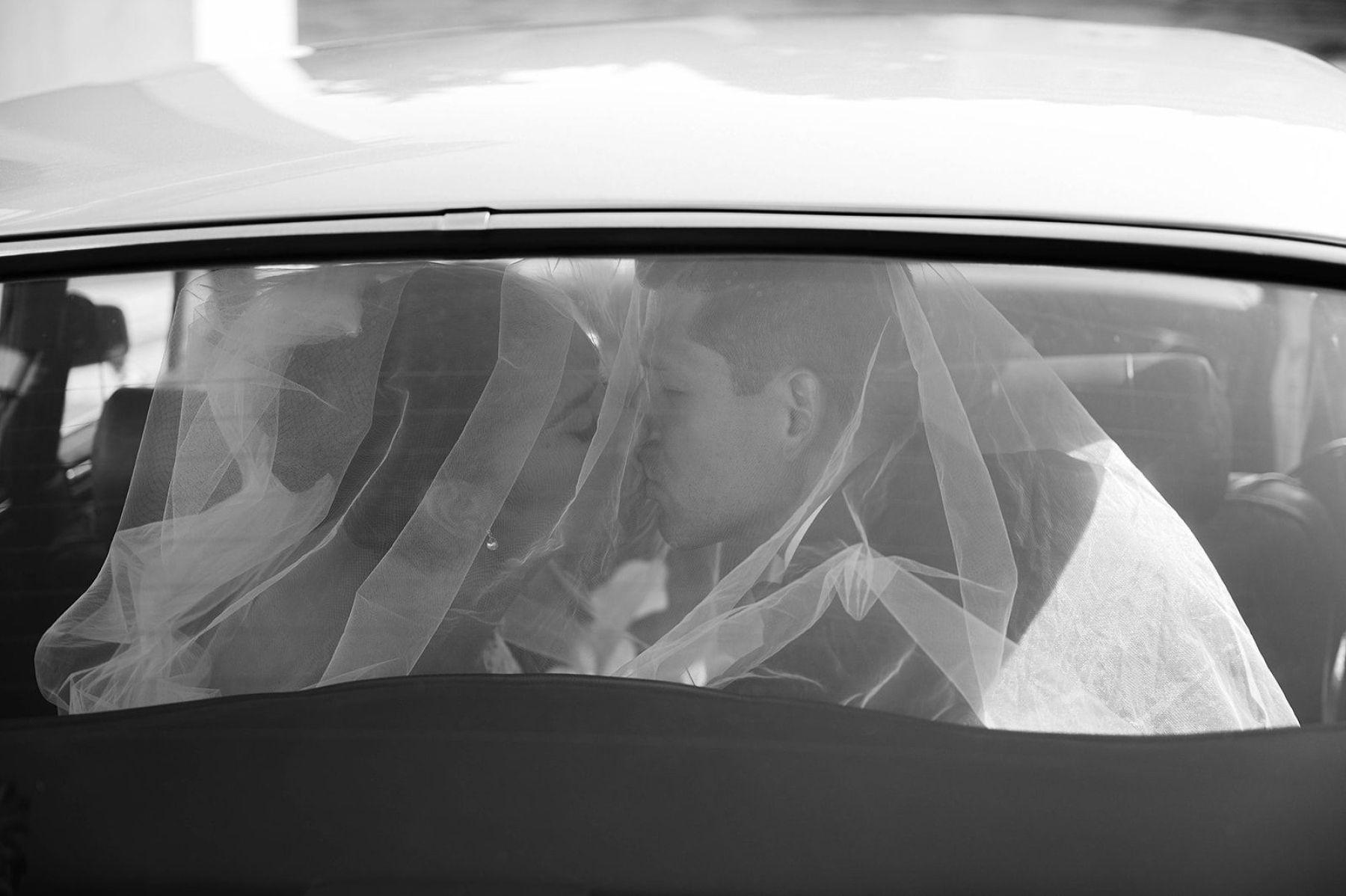 They Said Yes at Lake Como and Got Married in Lisbon: Brittney &amp; Luis's Wedding at Vandelli Botanical Gardens photo