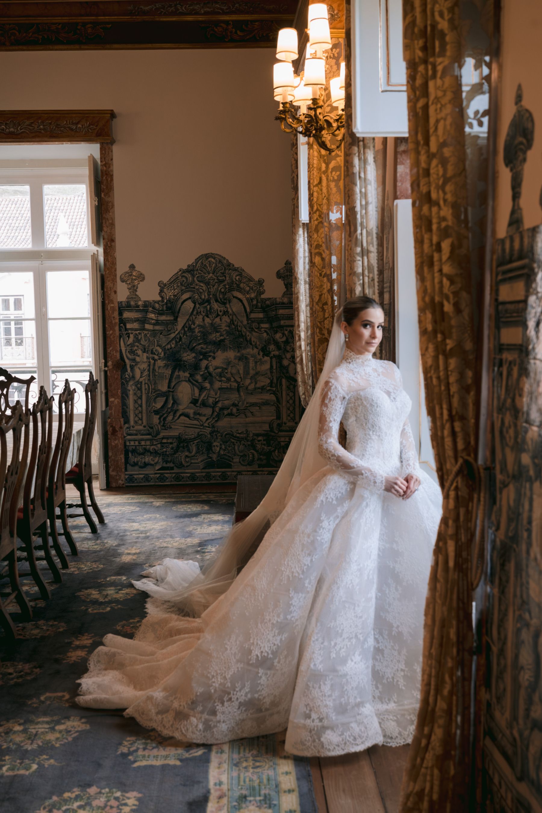 Timeless, Artistic, and Intentionally Dramatic: Andrea &amp; Jake's Wedding at Palácio Correio-Mor photo