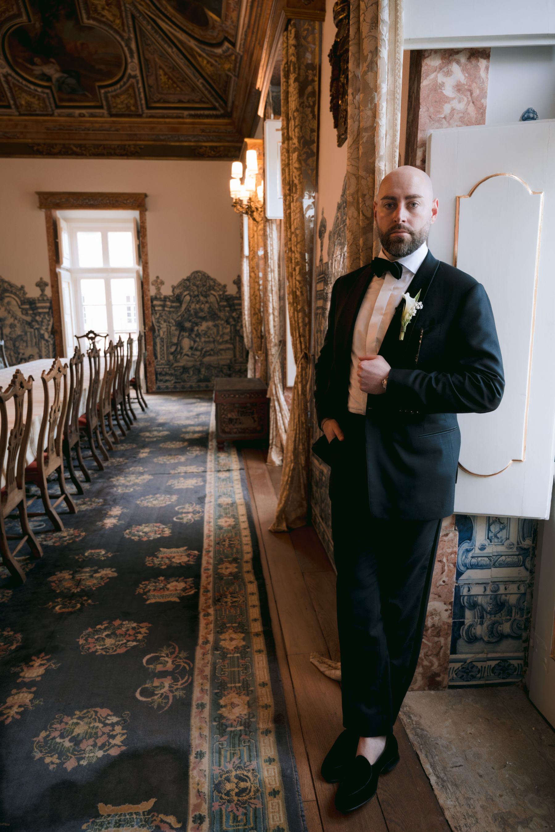Timeless, Artistic, and Intentionally Dramatic: Andrea &amp; Jake's Wedding at Palácio Correio-Mor photo