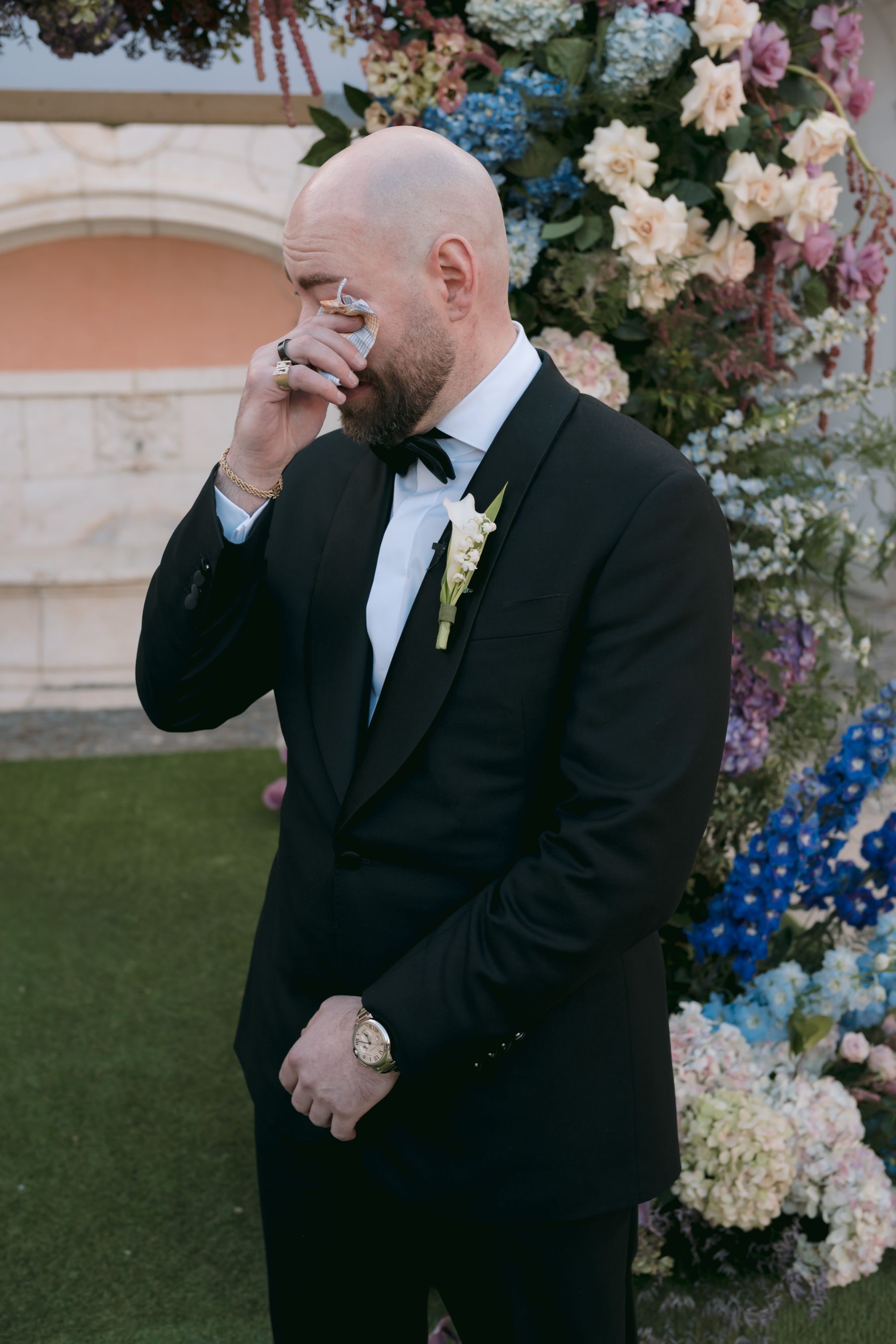 Timeless, Artistic, and Intentionally Dramatic: Andrea &amp; Jake's Wedding at Palácio Correio-Mor photo