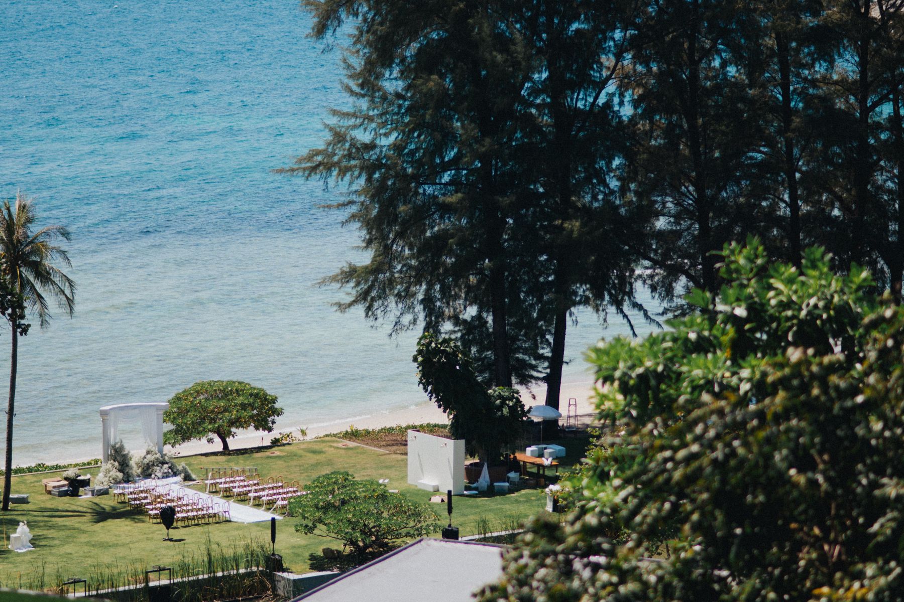 A Dog Portrait on Every Detail &amp; Beauty and the Beast on Saxophone: Gladys &amp; Donovan's Wedding at The Naka Phuket photo