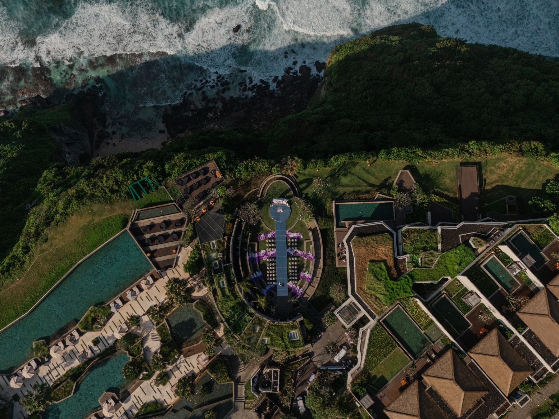 A Mirrored Aisle and a Bali Sky: Nouva &amp; Hary's Wedding at Six Senses Uluwatu photo