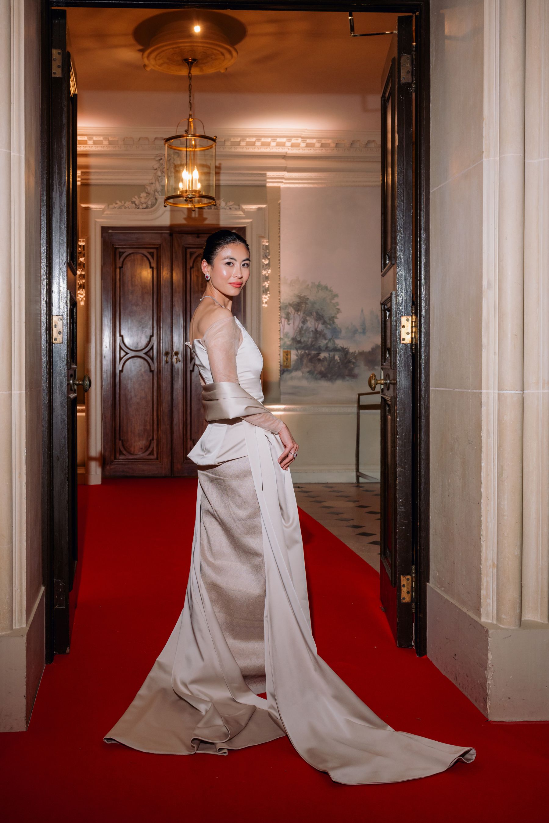 From Burma to the UK With Love: May &amp; Eddy's Rare Mogok Ruby Wedding at Hedsor House photo