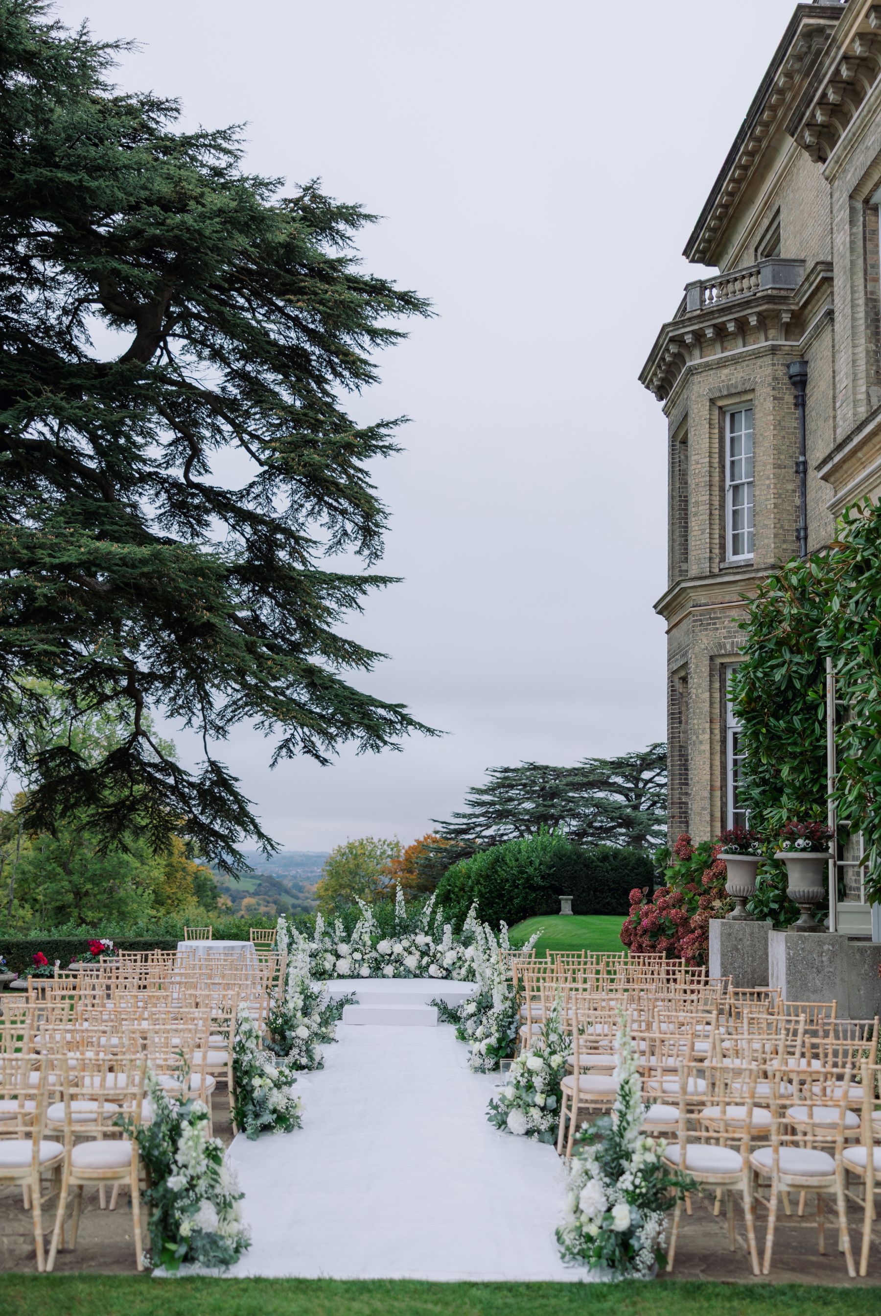 From Burma to the UK With Love: May &amp; Eddy's Rare Mogok Ruby Wedding at Hedsor House photo