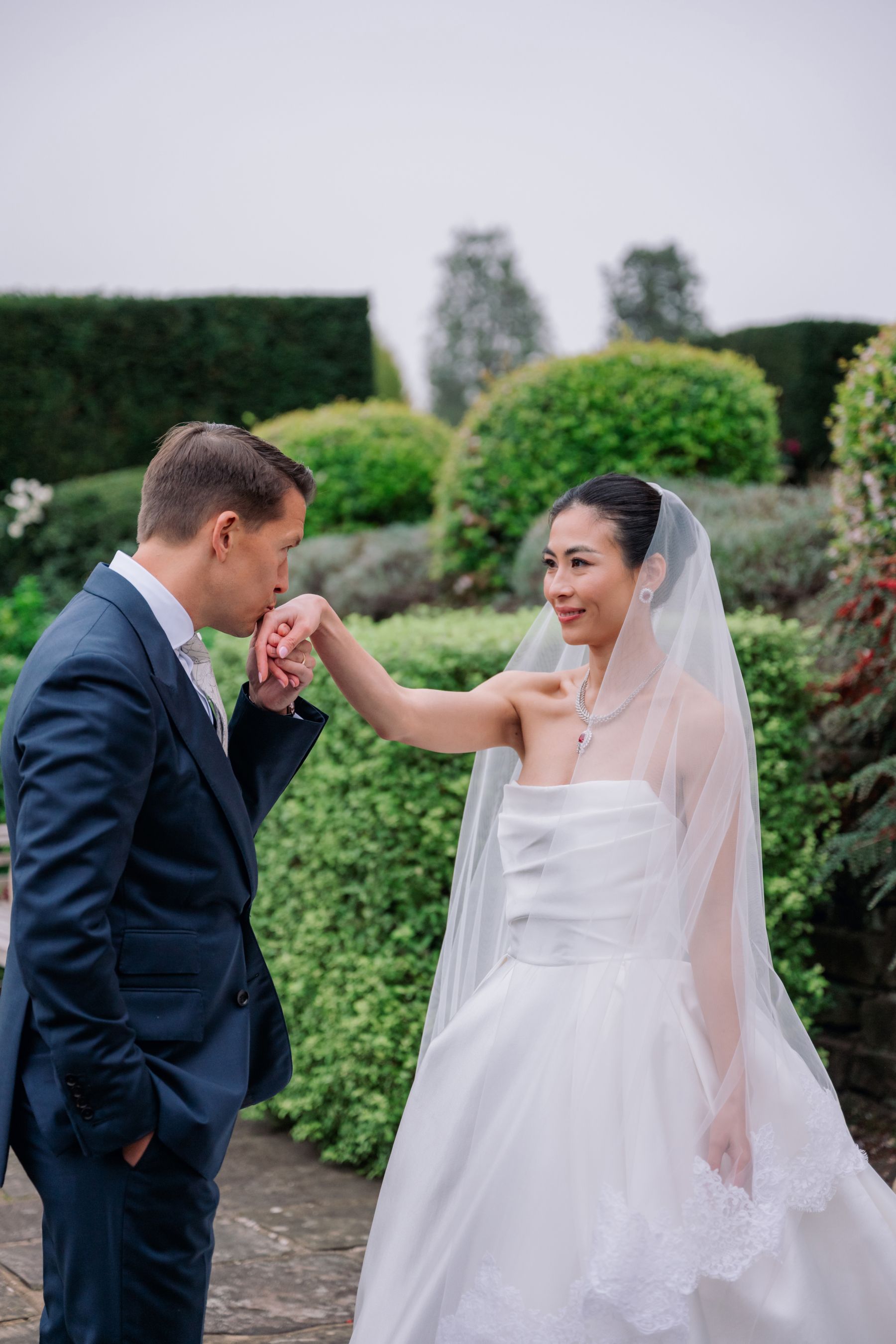 From Burma to the UK With Love: May &amp; Eddy's Rare Mogok Ruby Wedding at Hedsor House photo