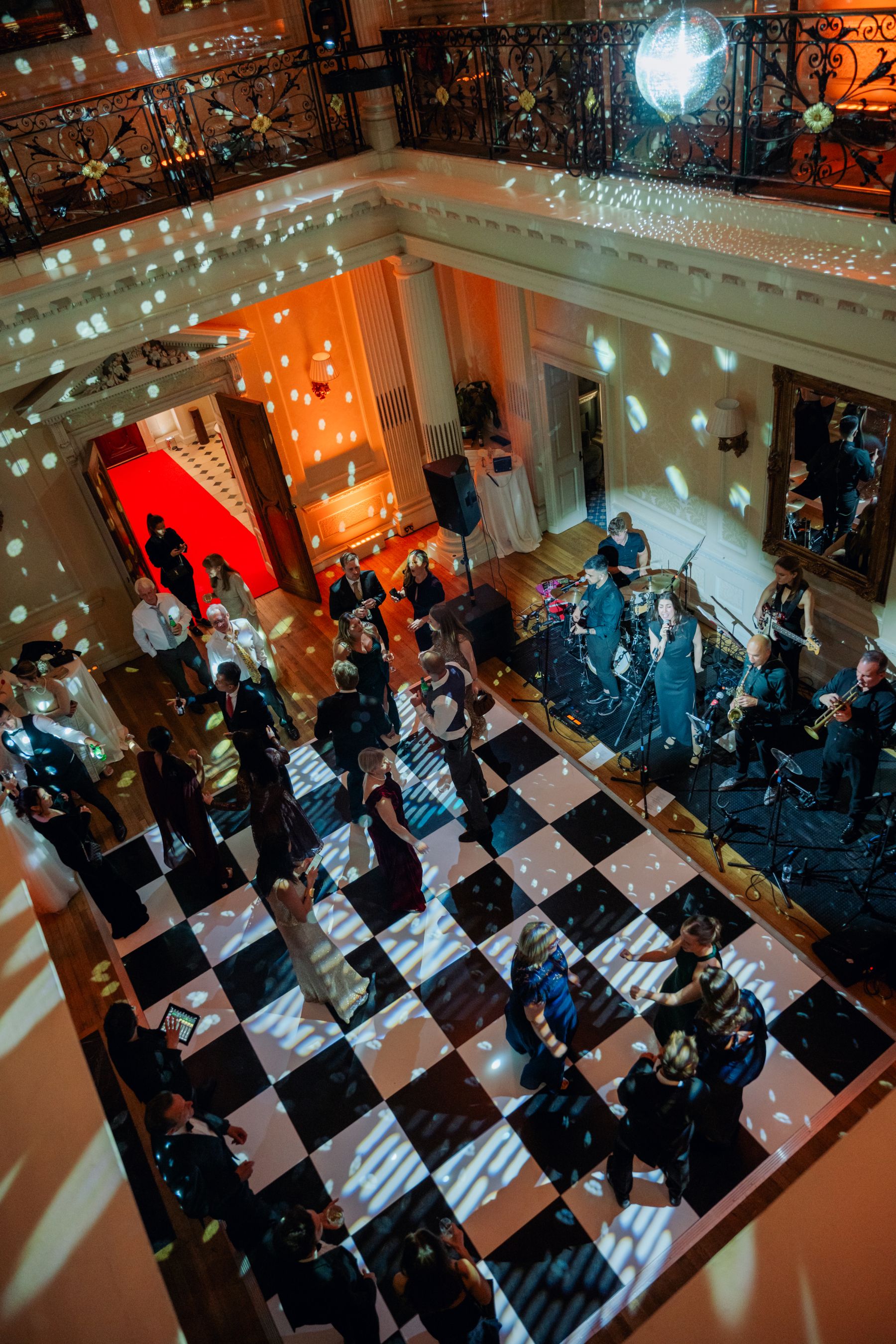 From Burma to the UK With Love: May &amp; Eddy's Rare Mogok Ruby Wedding at Hedsor House photo