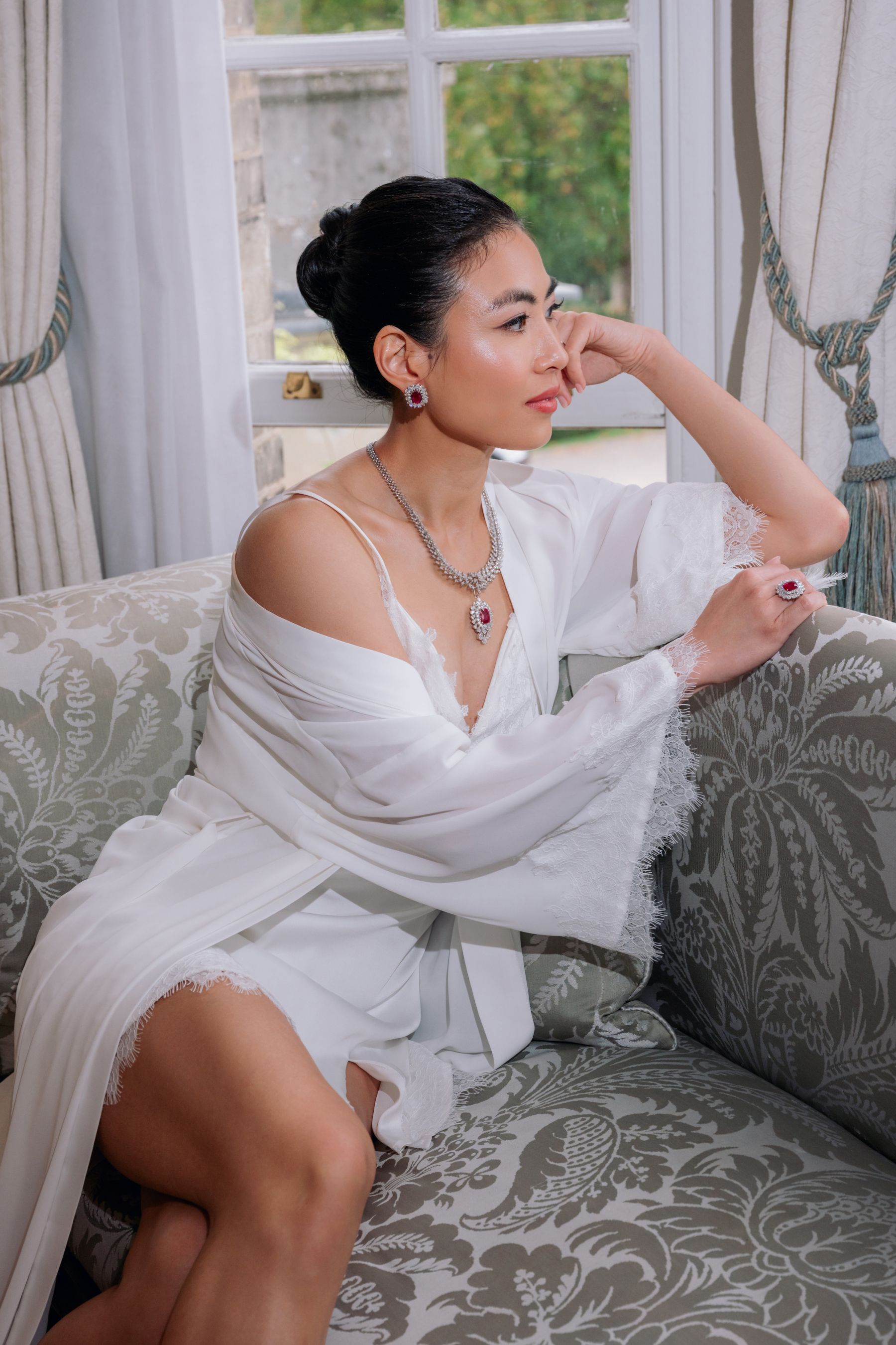 From Burma to the UK With Love: May &amp; Eddy's Rare Mogok Ruby Wedding at Hedsor House photo
