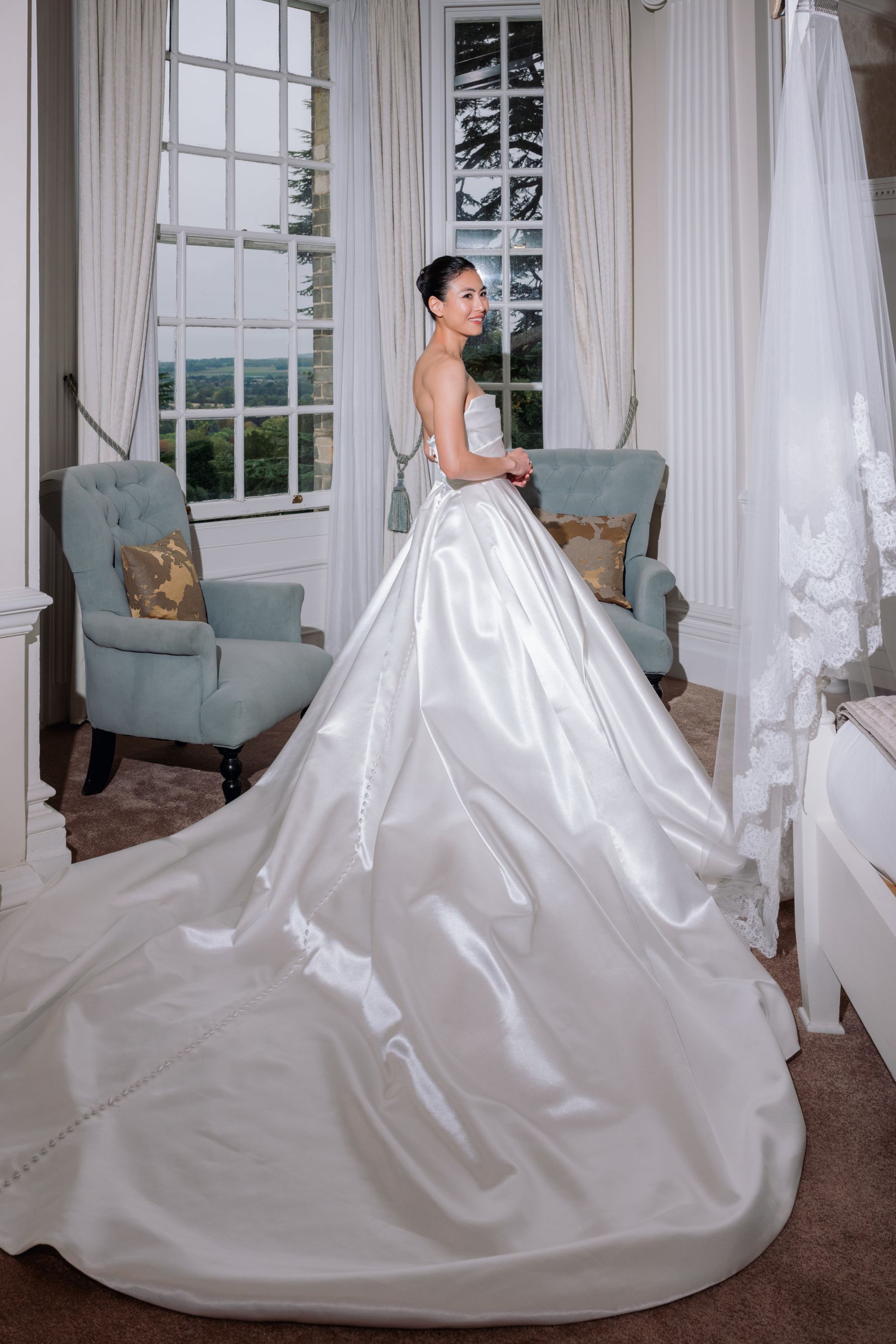 From Burma to the UK With Love: May &amp; Eddy's Rare Mogok Ruby Wedding at Hedsor House photo