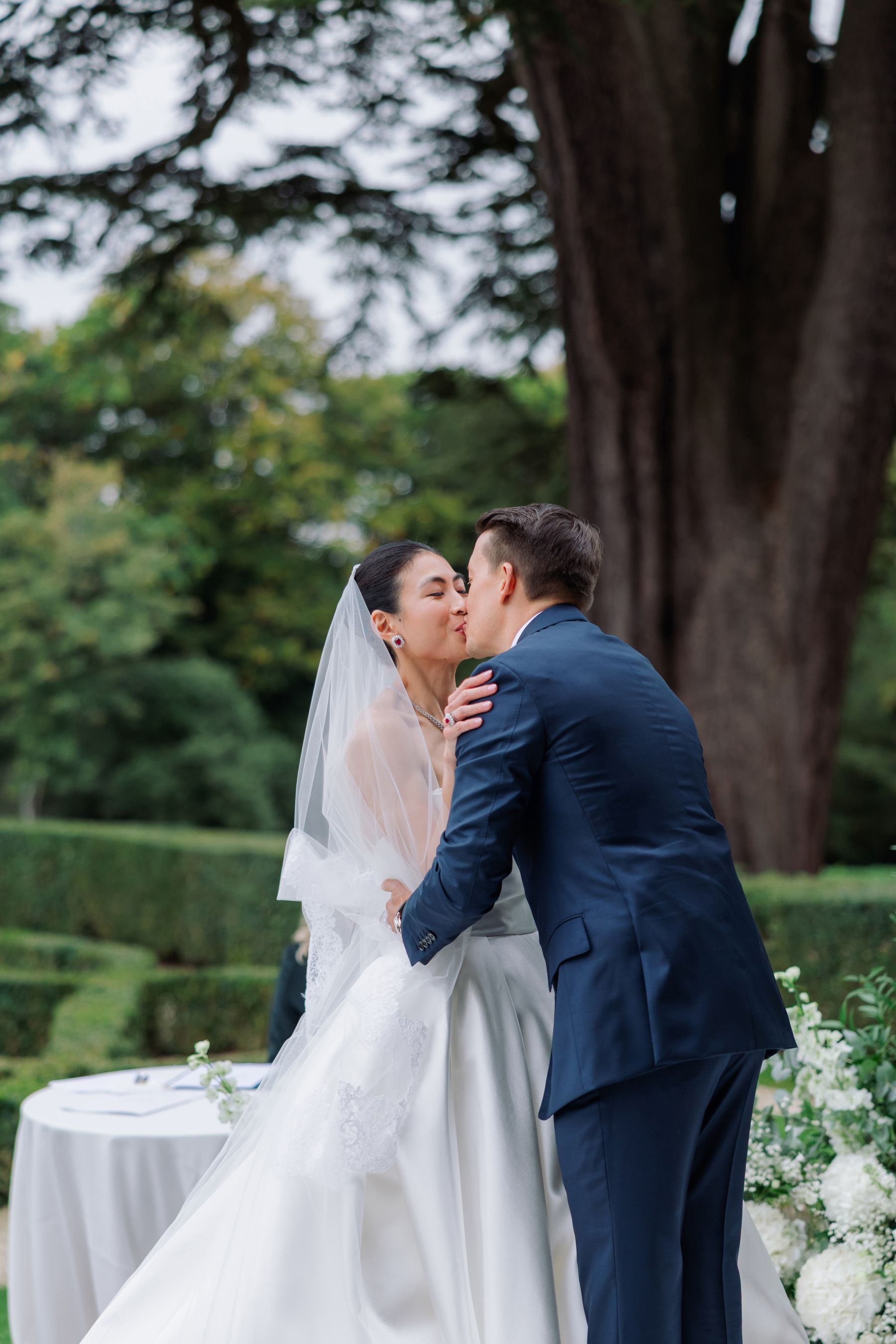 From Burma to the UK With Love: May &amp; Eddy's Rare Mogok Ruby Wedding at Hedsor House photo