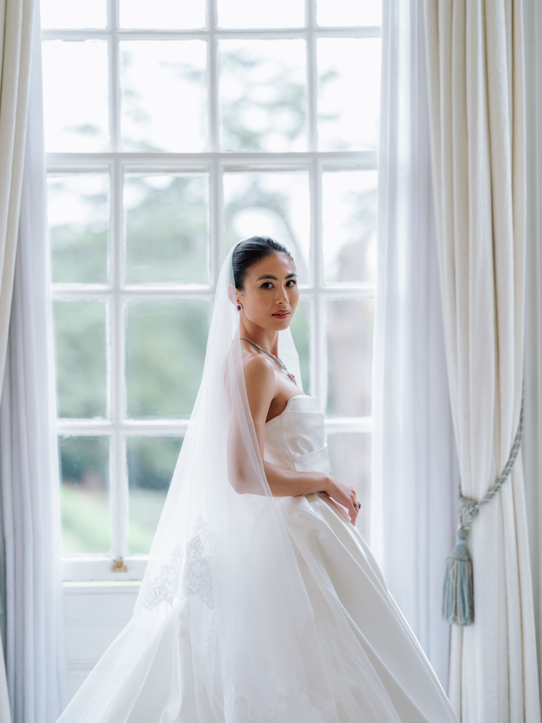 From Burma to the UK With Love: May &amp; Eddy's Rare Mogok Ruby Wedding at Hedsor House photo
