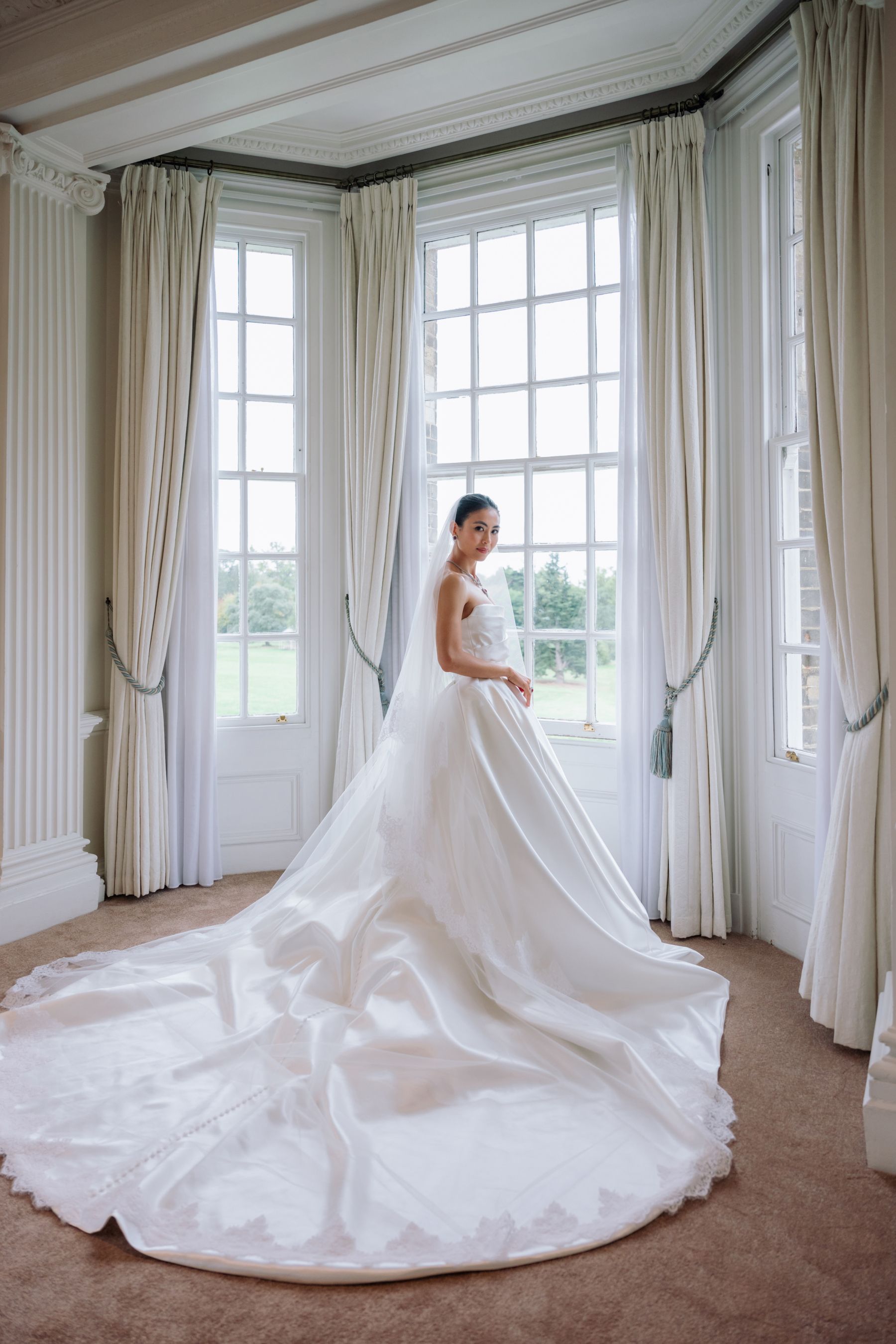 From Burma to the UK With Love: May &amp; Eddy's Rare Mogok Ruby Wedding at Hedsor House photo