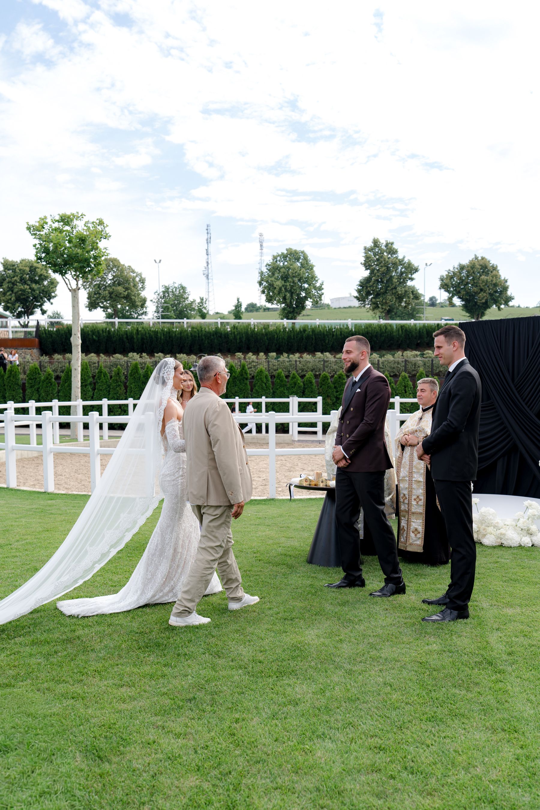 Black Details, Two Horses, and a Bride Who Planned It All Herself: Andreea &amp; Bela's Wedding at Issa Resort photo