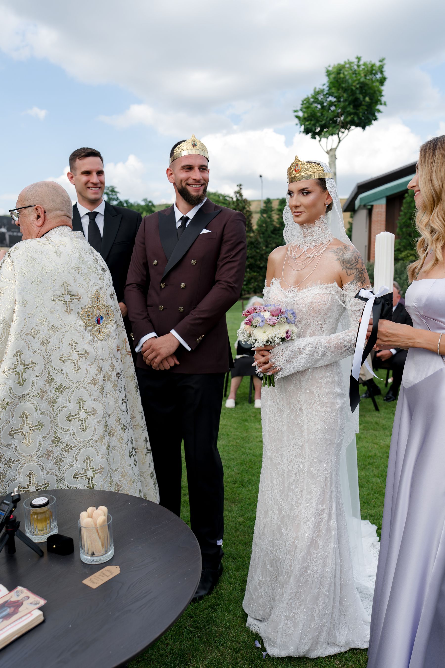 Black Details, Two Horses, and a Bride Who Planned It All Herself: Andreea &amp; Bela's Wedding at Issa Resort photo