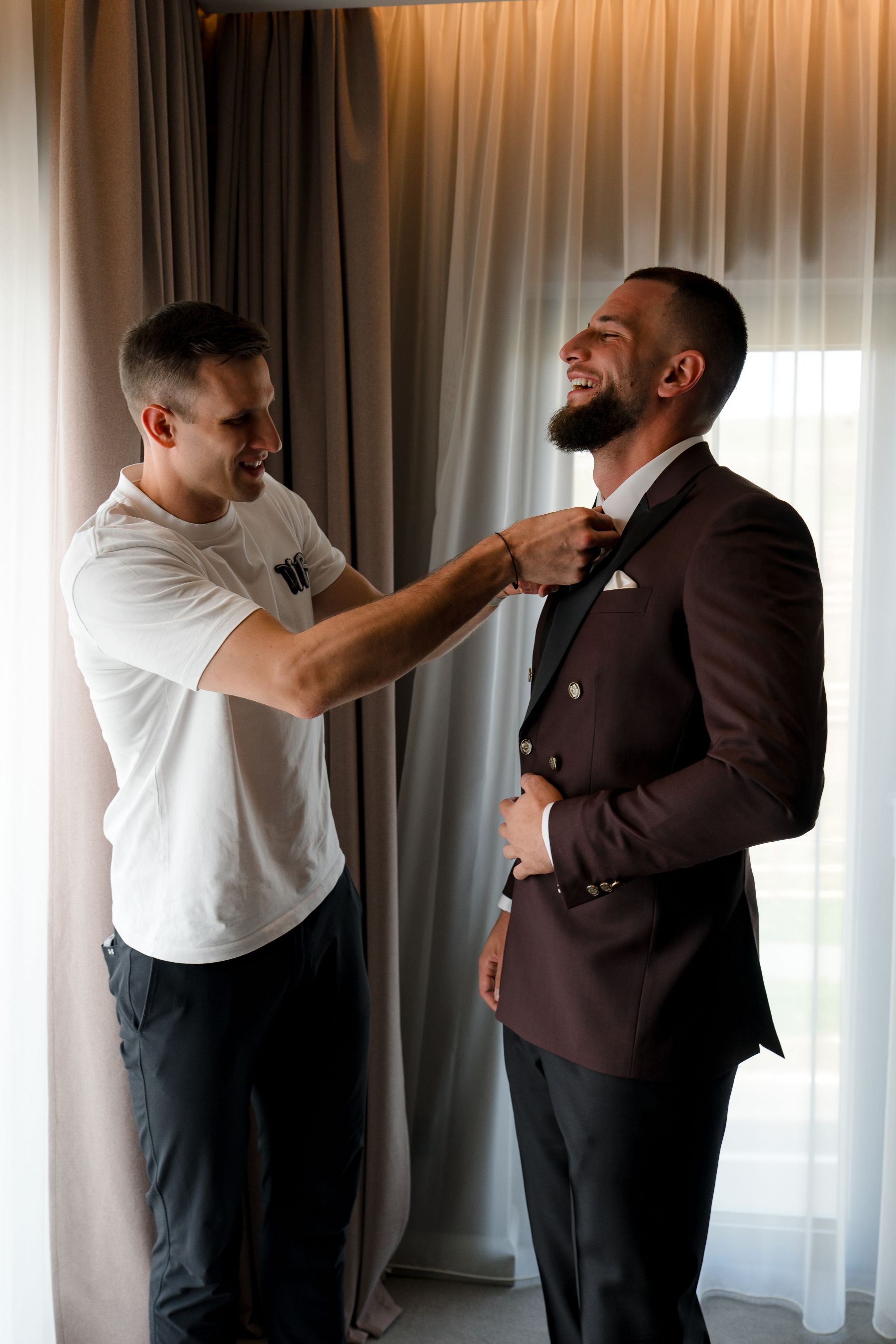 Black Details, Two Horses, and a Bride Who Planned It All Herself: Andreea &amp; Bela's Wedding at Issa Resort photo