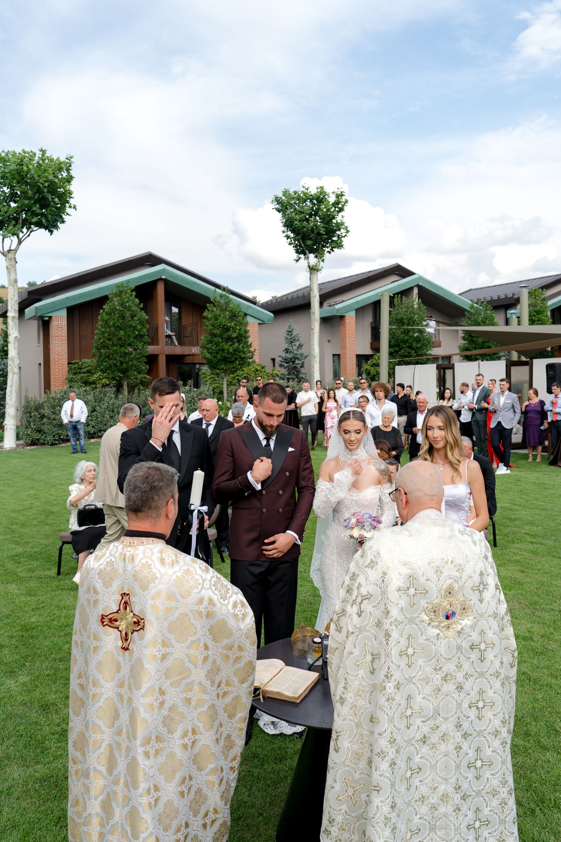 Black Details, Two Horses, and a Bride Who Planned It All Herself: Andreea &amp; Bela's Wedding at Issa Resort photo