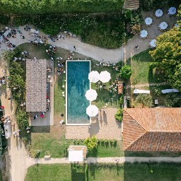 Le Petit Roulet Venue | About