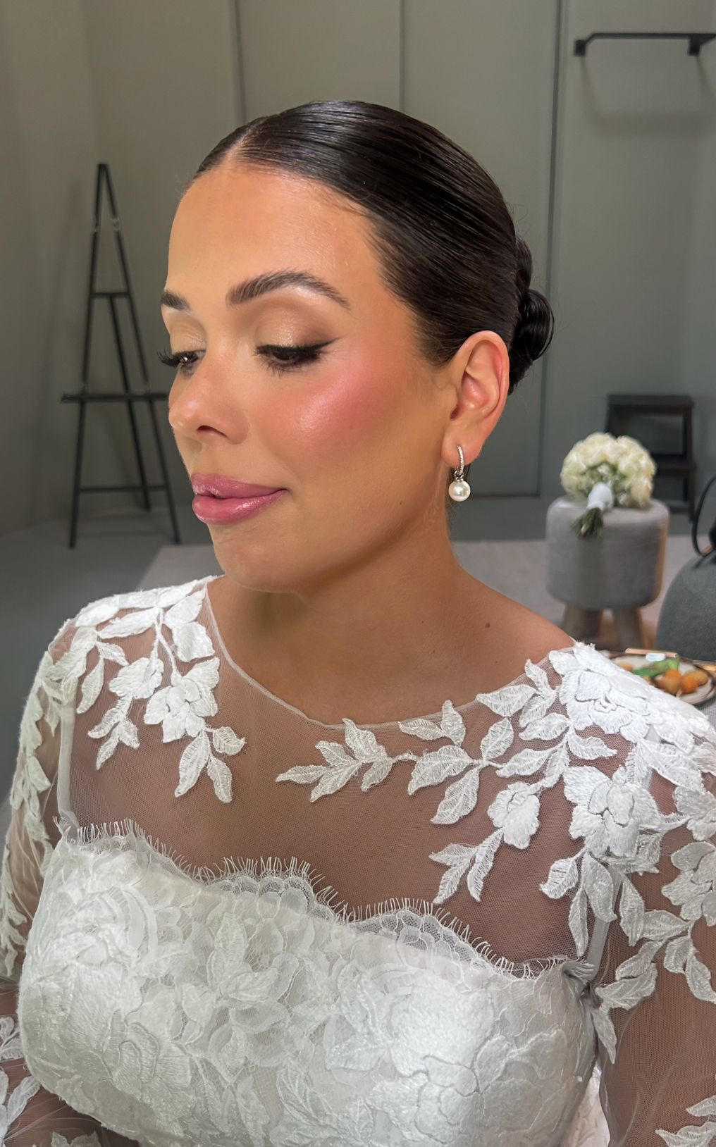 Alexandra Castro Makeup Artist photo