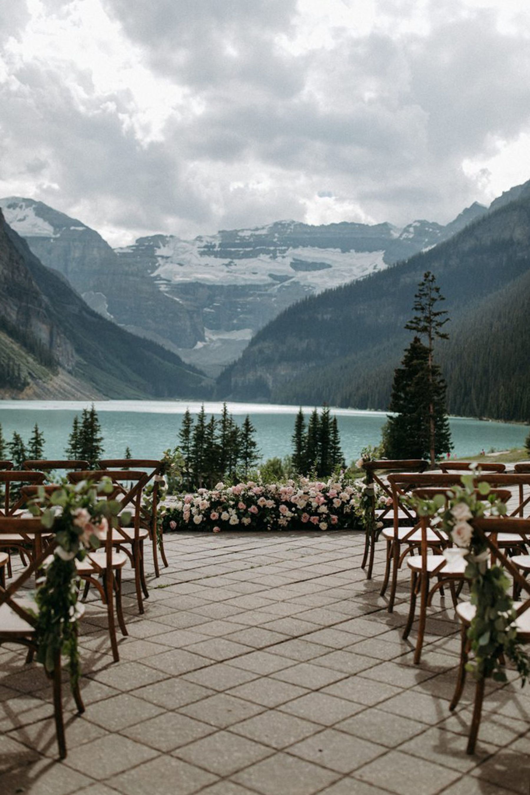 Fairmont Chateau Lake Louise Wedding Venue in Calgary ️ Portfolio