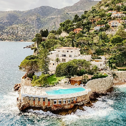Cap Estel Venue | About