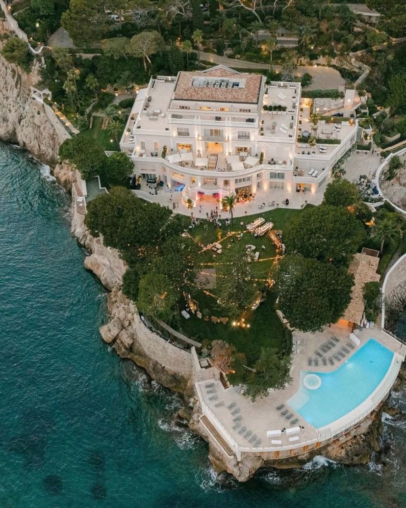 Cap Estel Venues