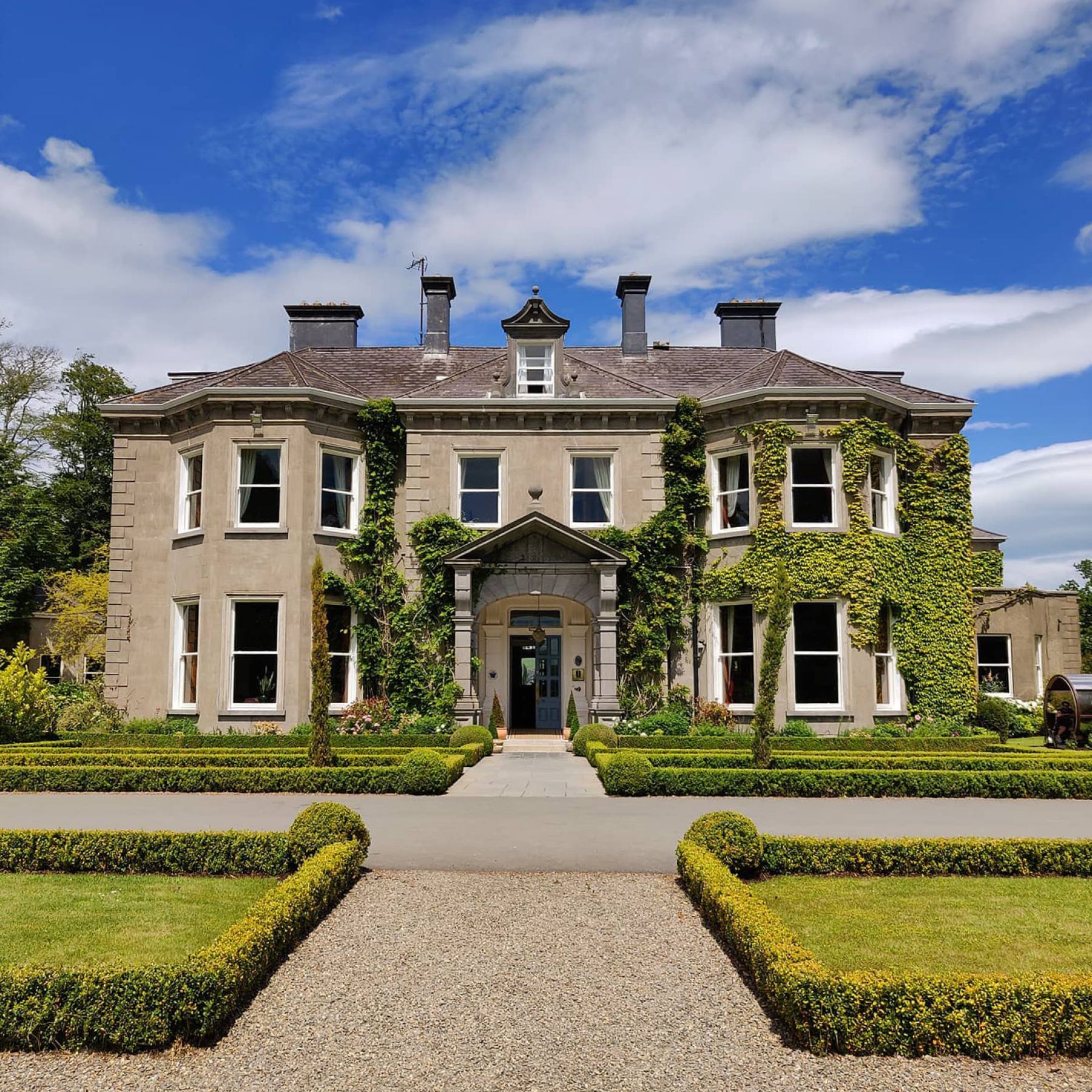 tinakilly-country-house-hotel-gardens-wedding-venue-in-dublin-portfolio
