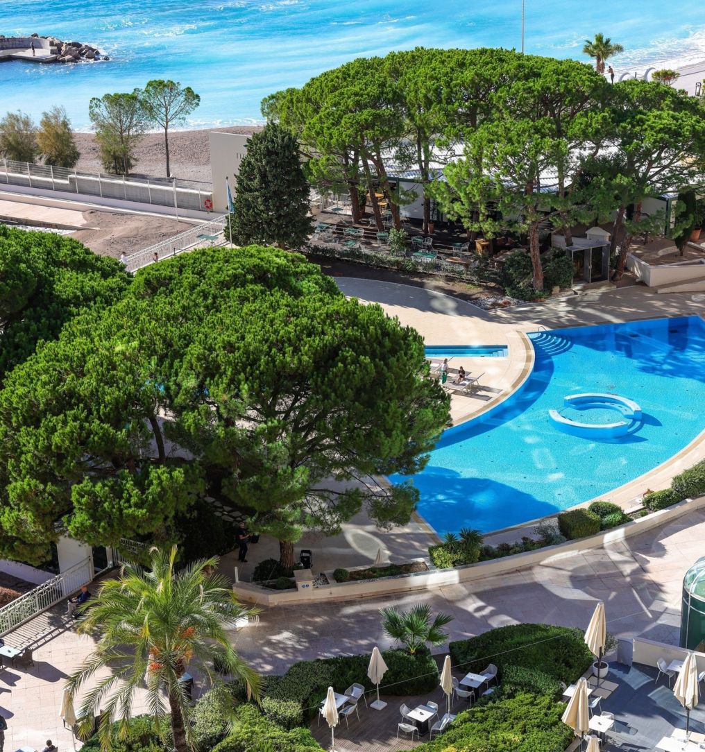 Le Meridien Beach Plaza