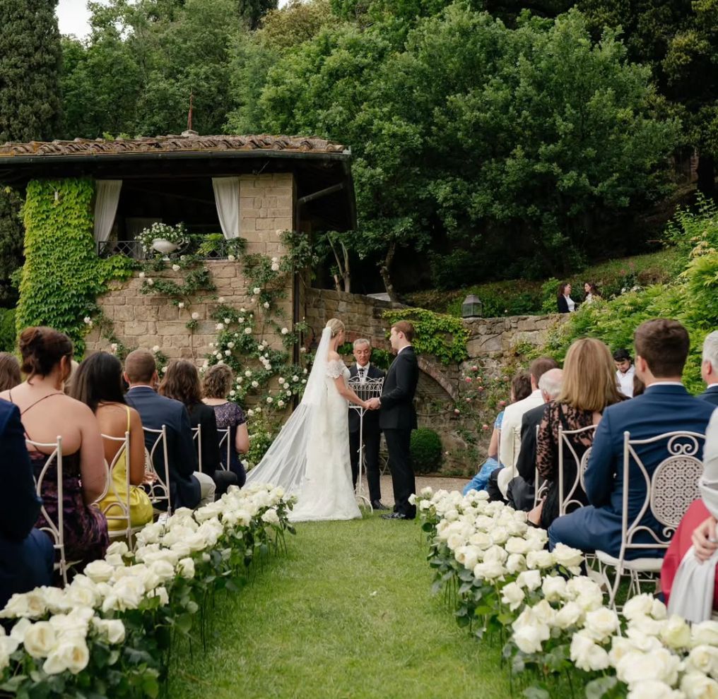 Franci's Flowers Wedding Florist photo