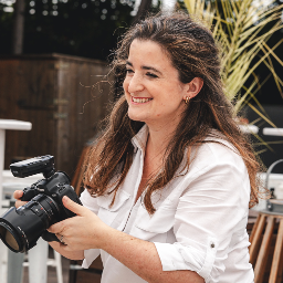 Cécile Conquer Photographer | About