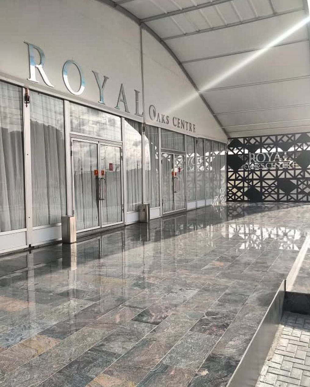 Royal Oaks Centre