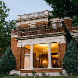 The Loose Mansion Venue | About