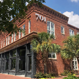 701 Whaley Venue